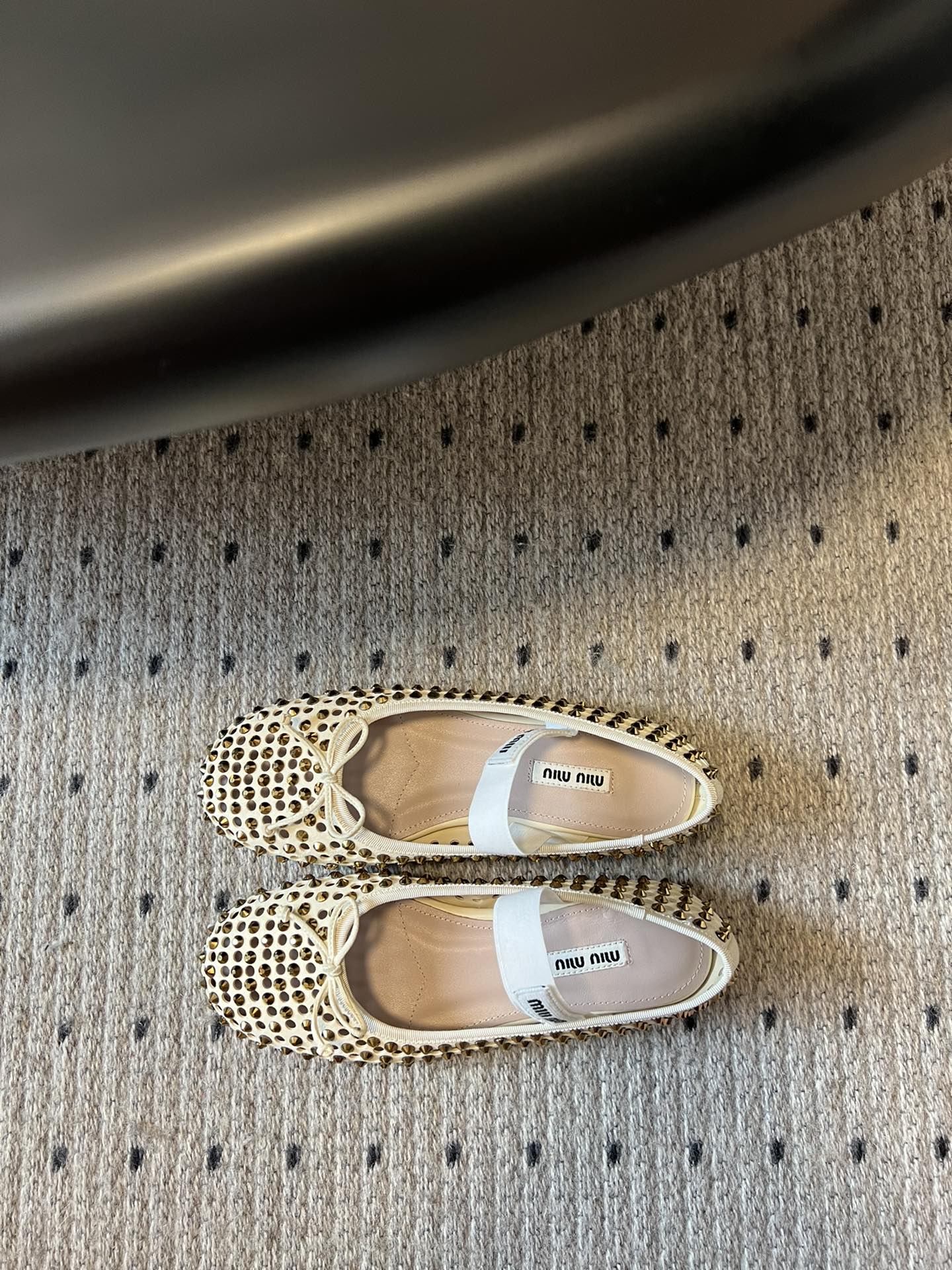 MIUMIU 26S BALLERINA FLATS IN LIGHT BEIGE MESH CALFSKIN WITH RHINESTONES