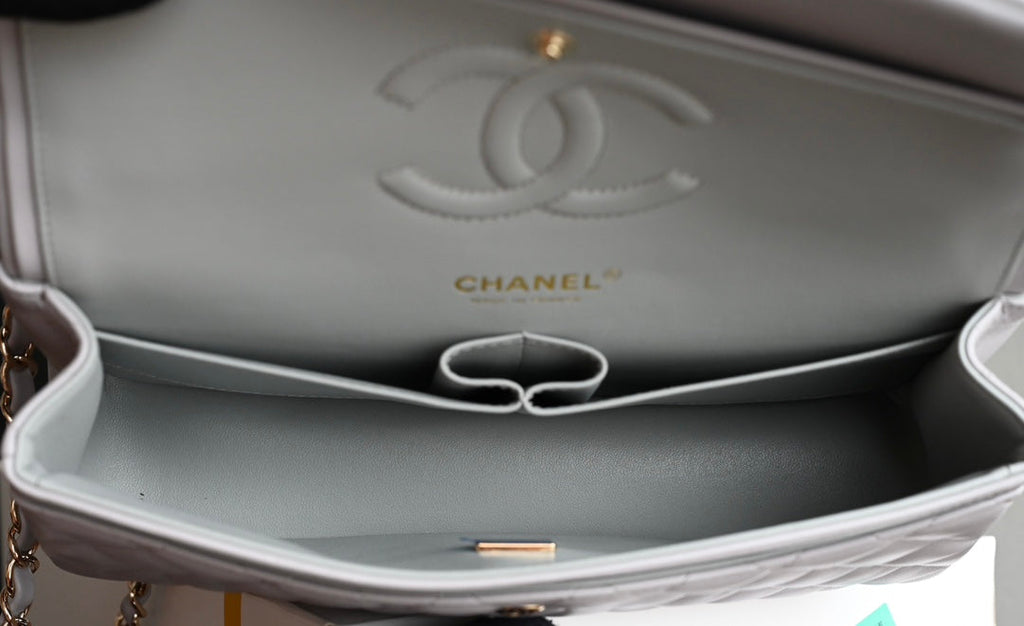 CHANEL 25S FLAP BAG 25.5 CM IN LIGHT GREY LAMBSKIN