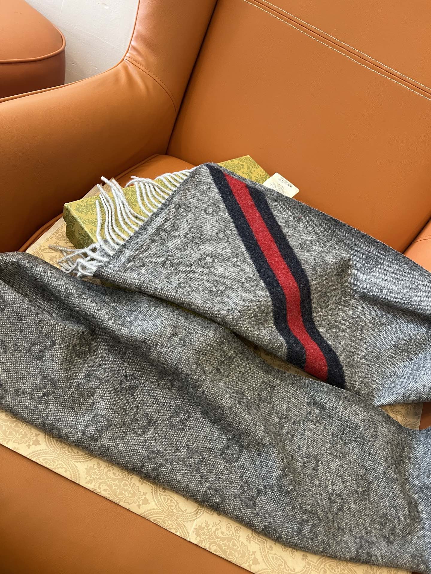 GUCCI 25S SCARF 190 IN WOOL 636373