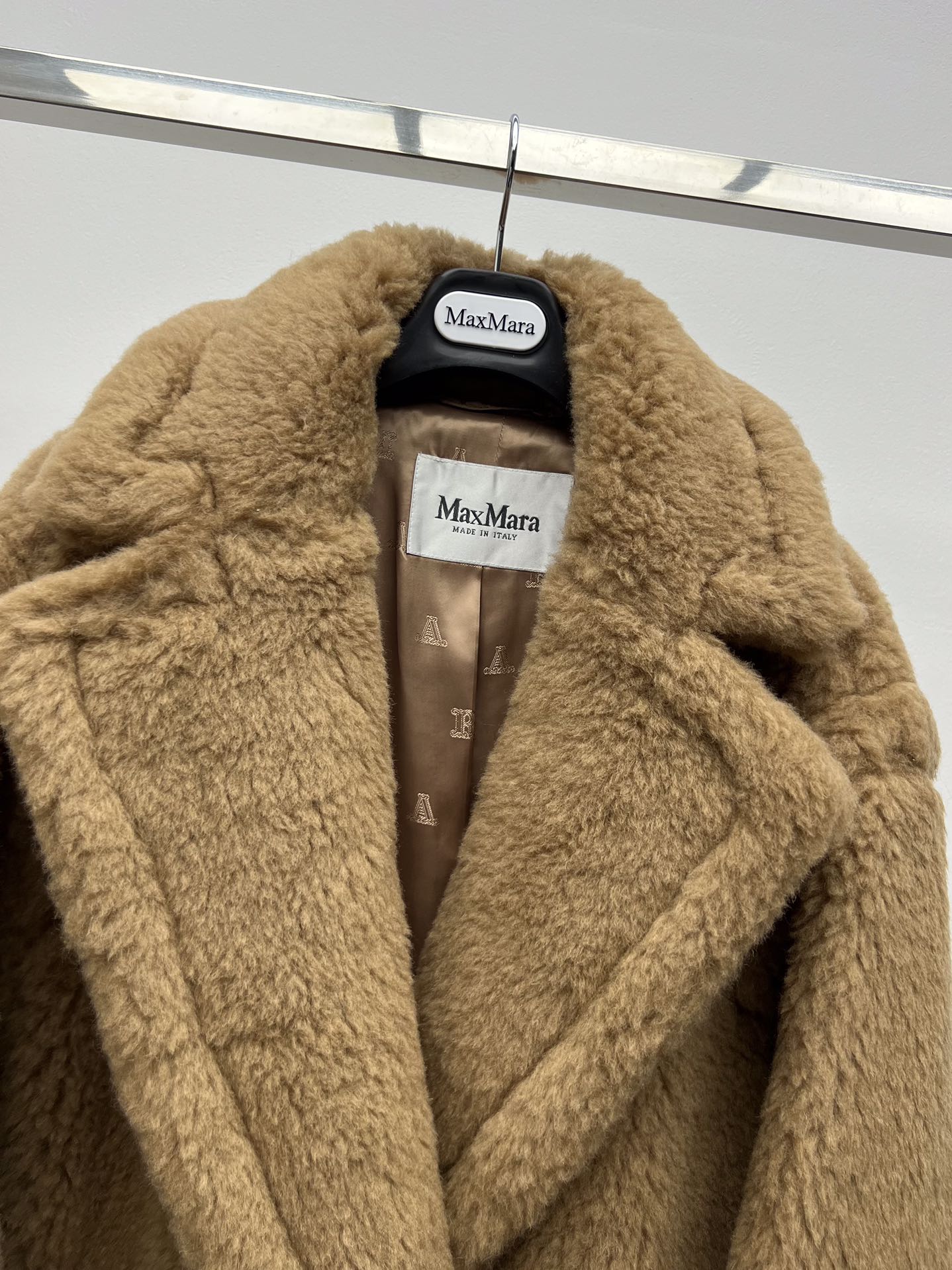 MAXMARA 25S CROPPED TEDDY JACKET STYLE 243