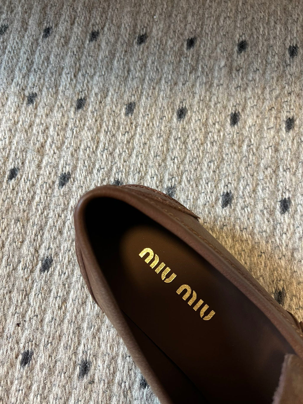 MIUMIU 26S PENNY LOAFERS IN BROWN CALFSKIN GOLD HARDWARE