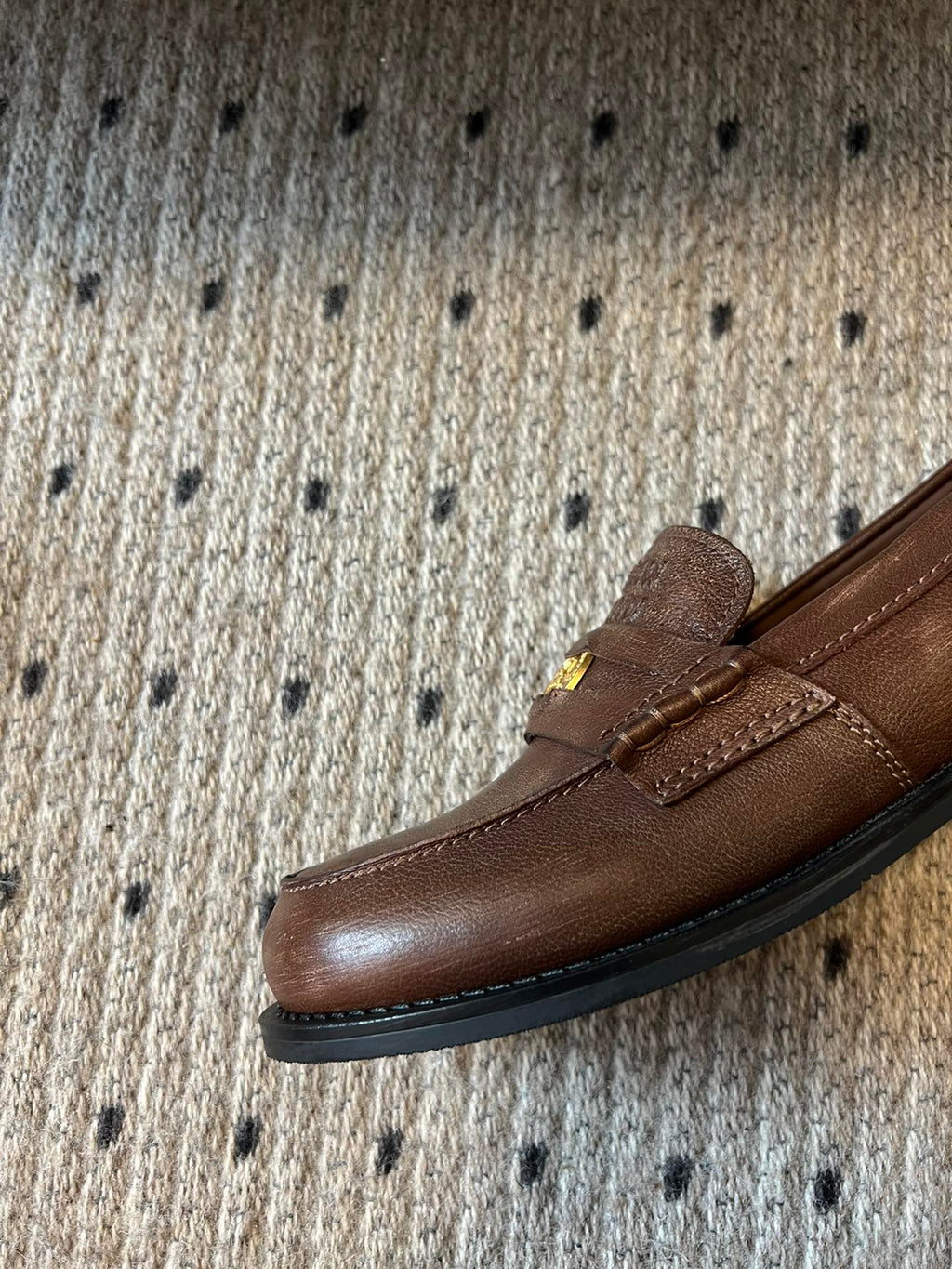 MIUMIU 26S PENNY LOAFERS IN BROWN CALFSKIN GOLD HARDWARE