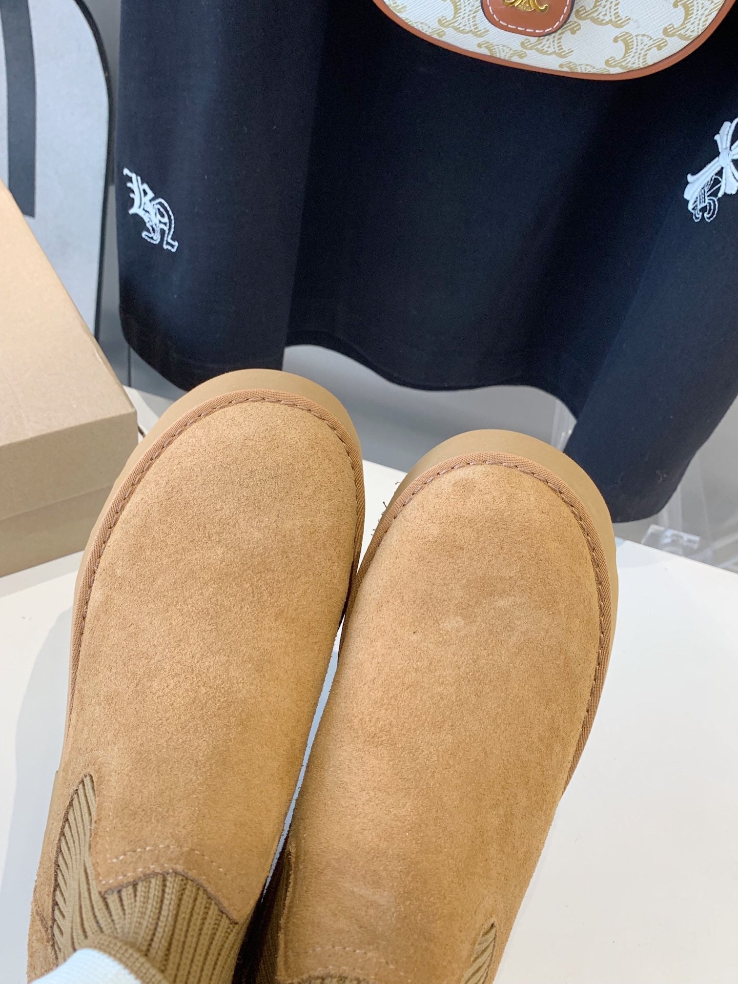 MINI MARTIN BOOTS IN CIDER BROWN SUEDE