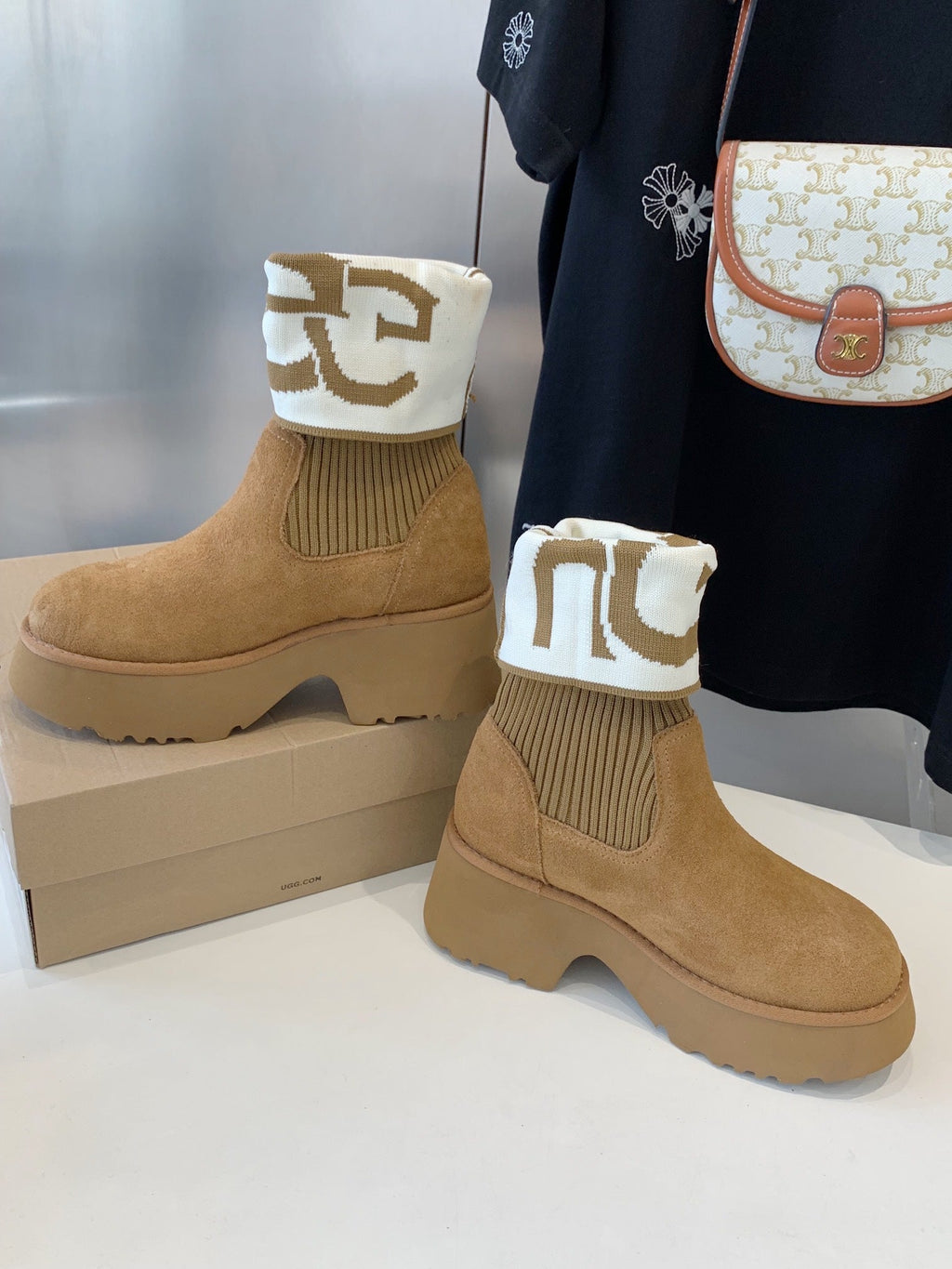 MINI MARTIN BOOTS IN CIDER BROWN SUEDE