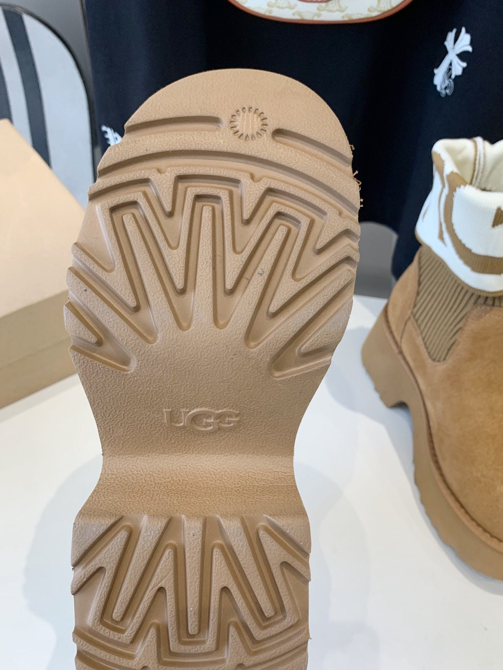 MINI MARTIN BOOTS IN CIDER BROWN SUEDE