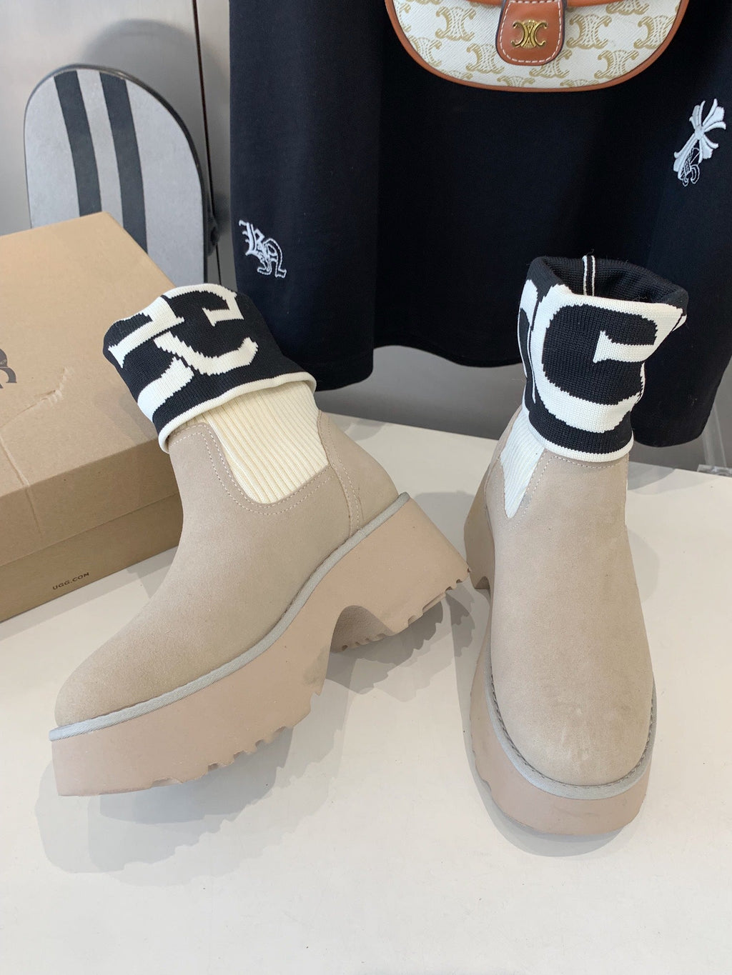 MINI MARTIN BOOTS IN ECRU TAN SUEDE