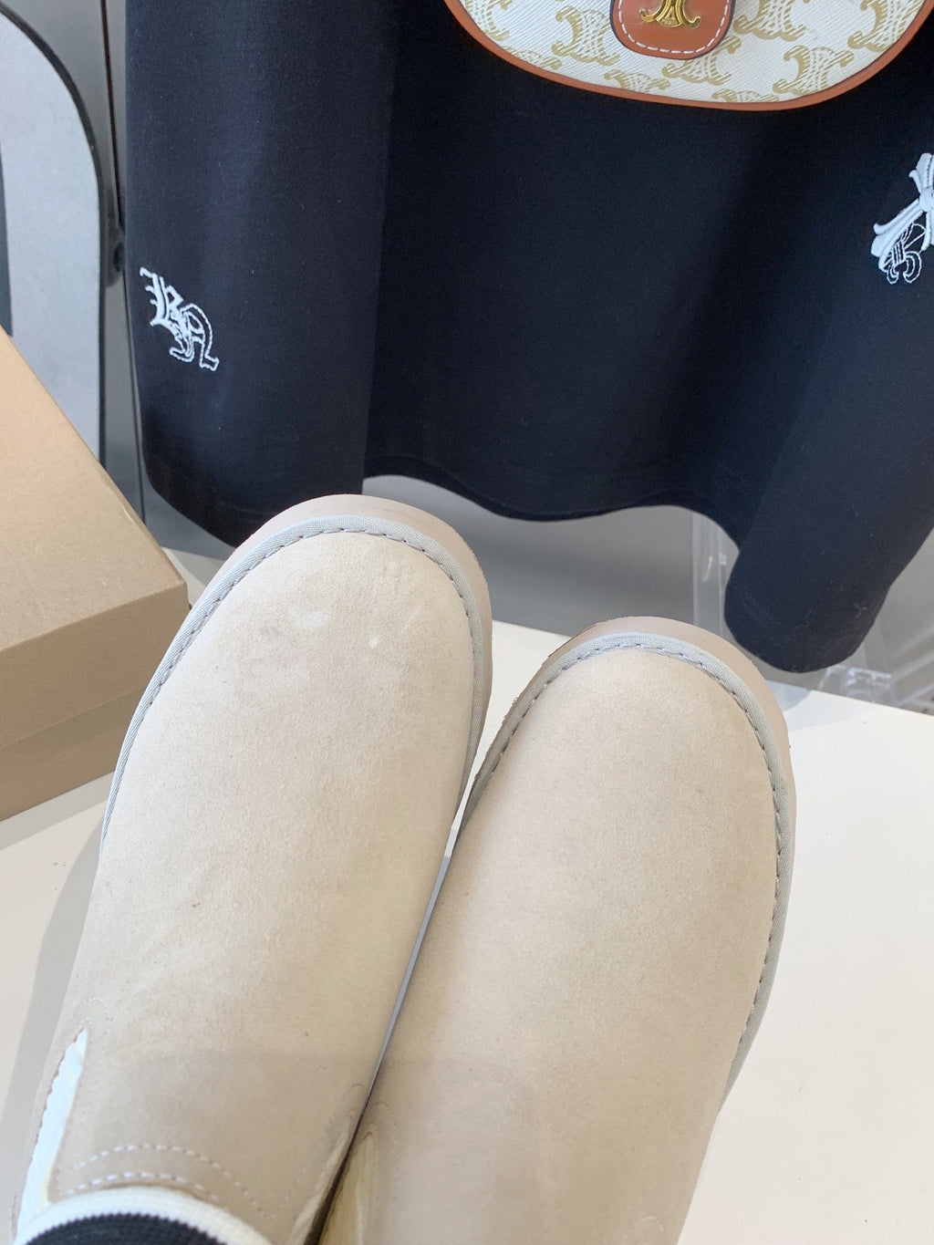 MINI MARTIN BOOTS IN ECRU TAN SUEDE