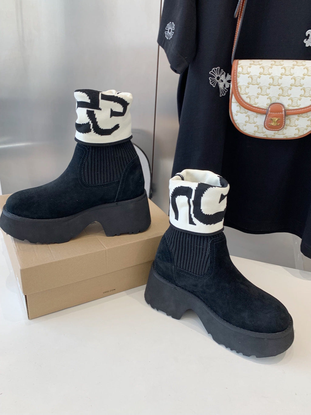 MINI MARTIN BOOTS IN BLACK SUEDE