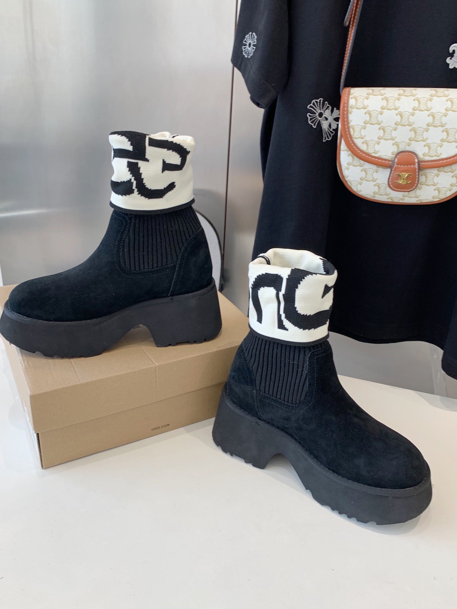 MINI MARTIN BOOTS IN BLACK SUEDE