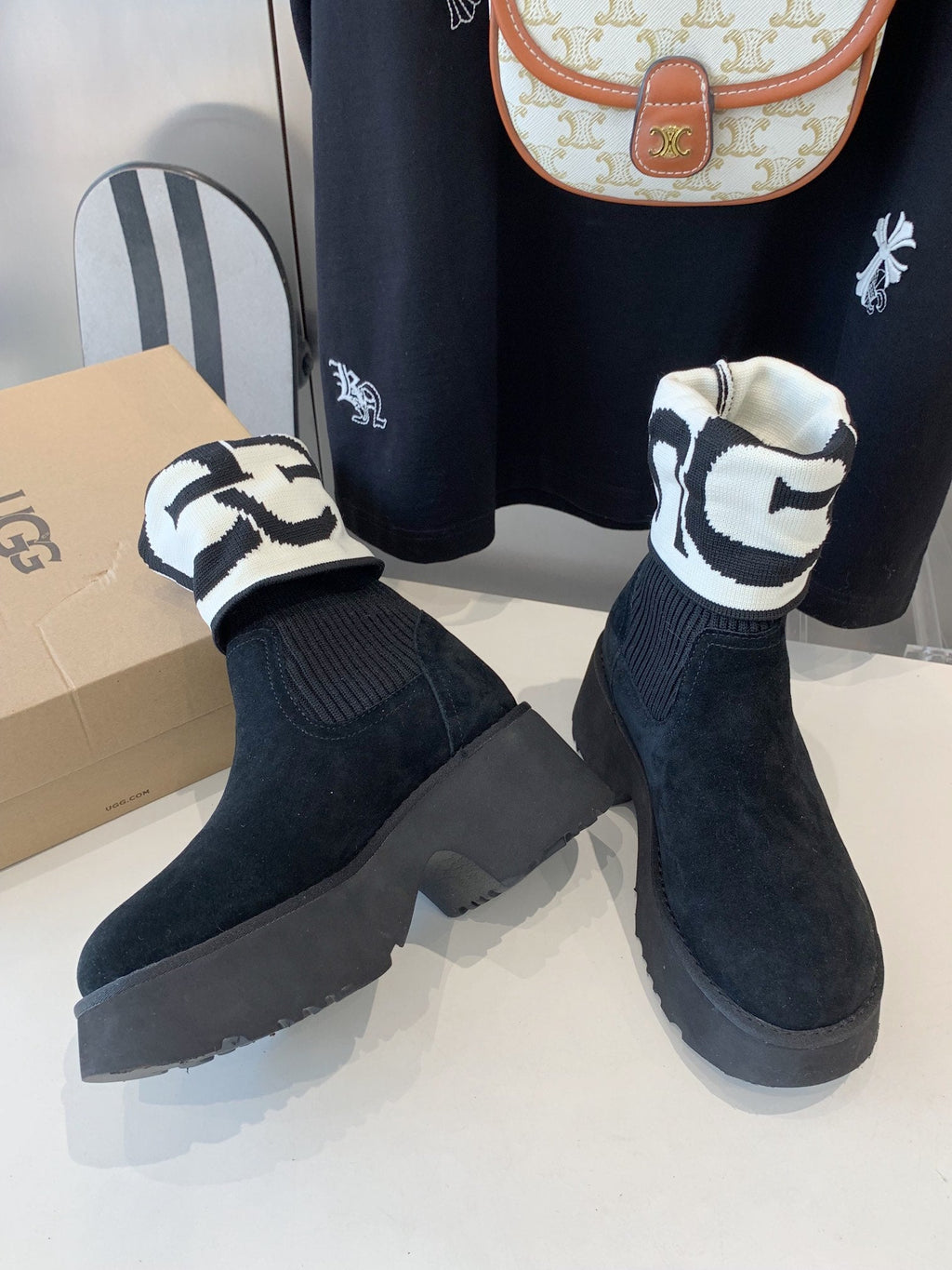 MINI MARTIN BOOTS IN BLACK SUEDE