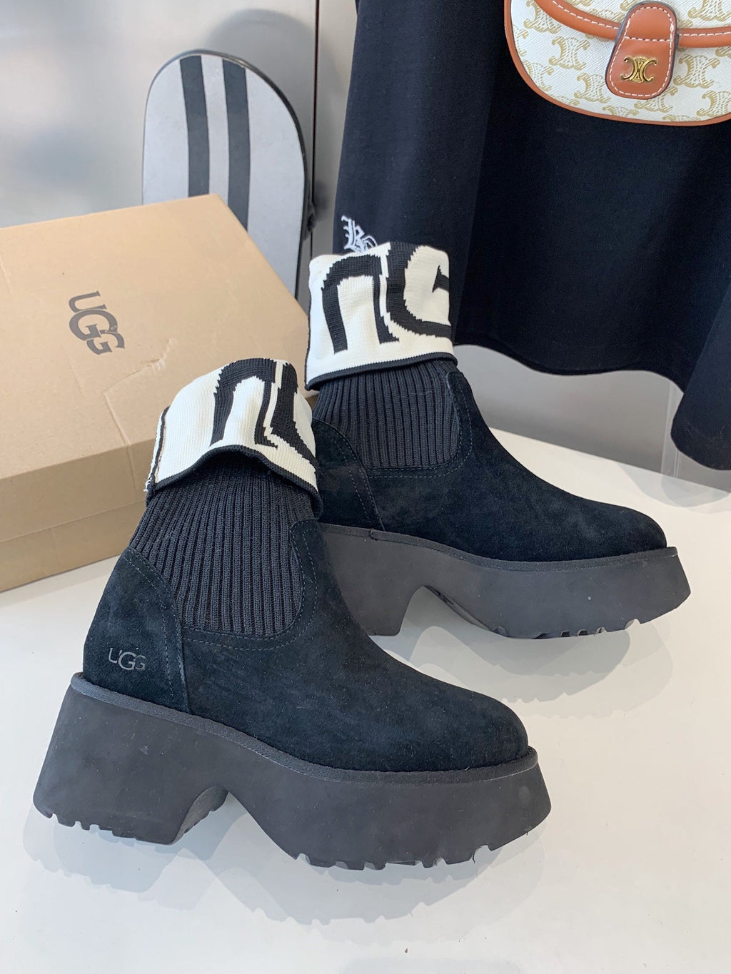 MINI MARTIN BOOTS IN BLACK SUEDE