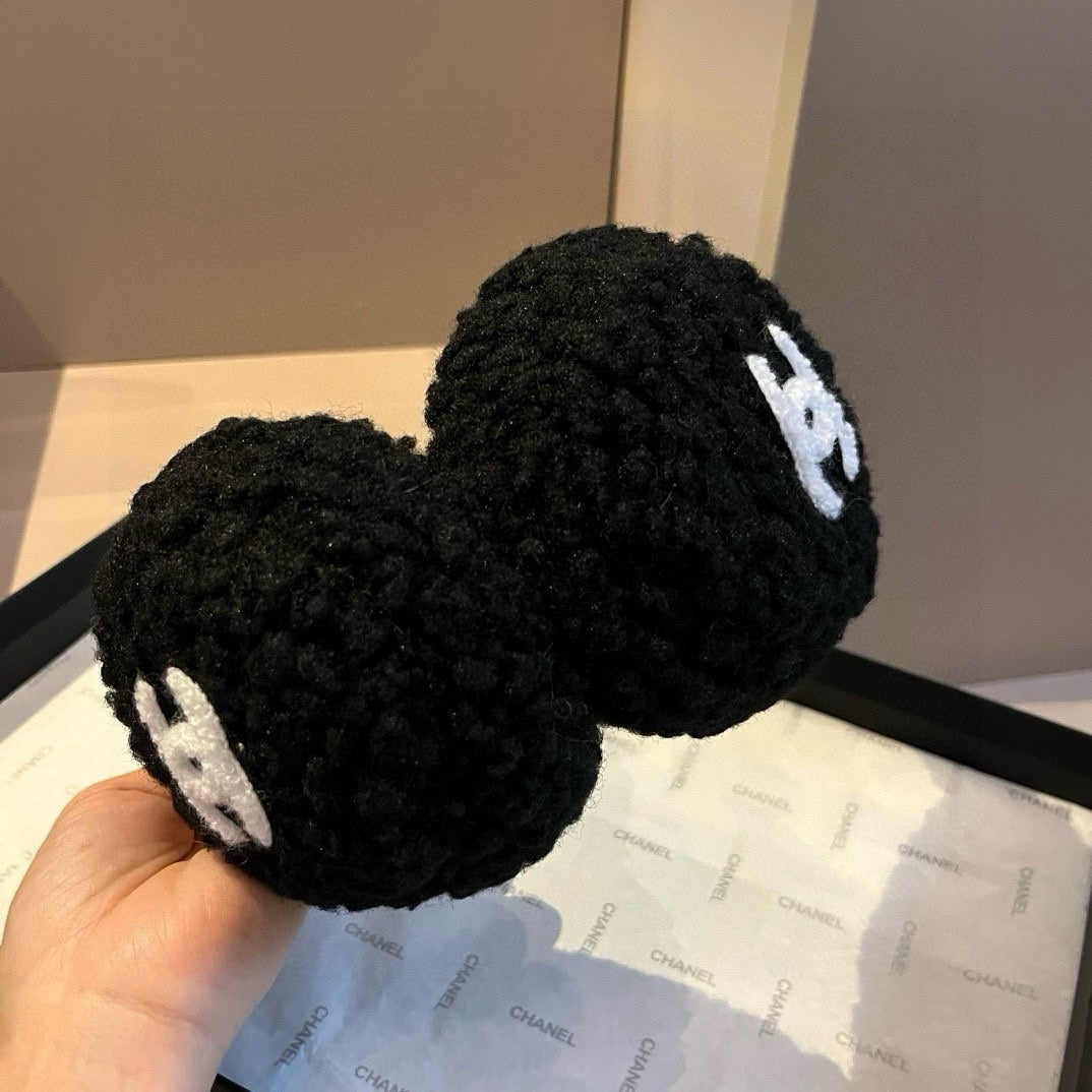CHANEL 25S SKI EARMUFFS 492584