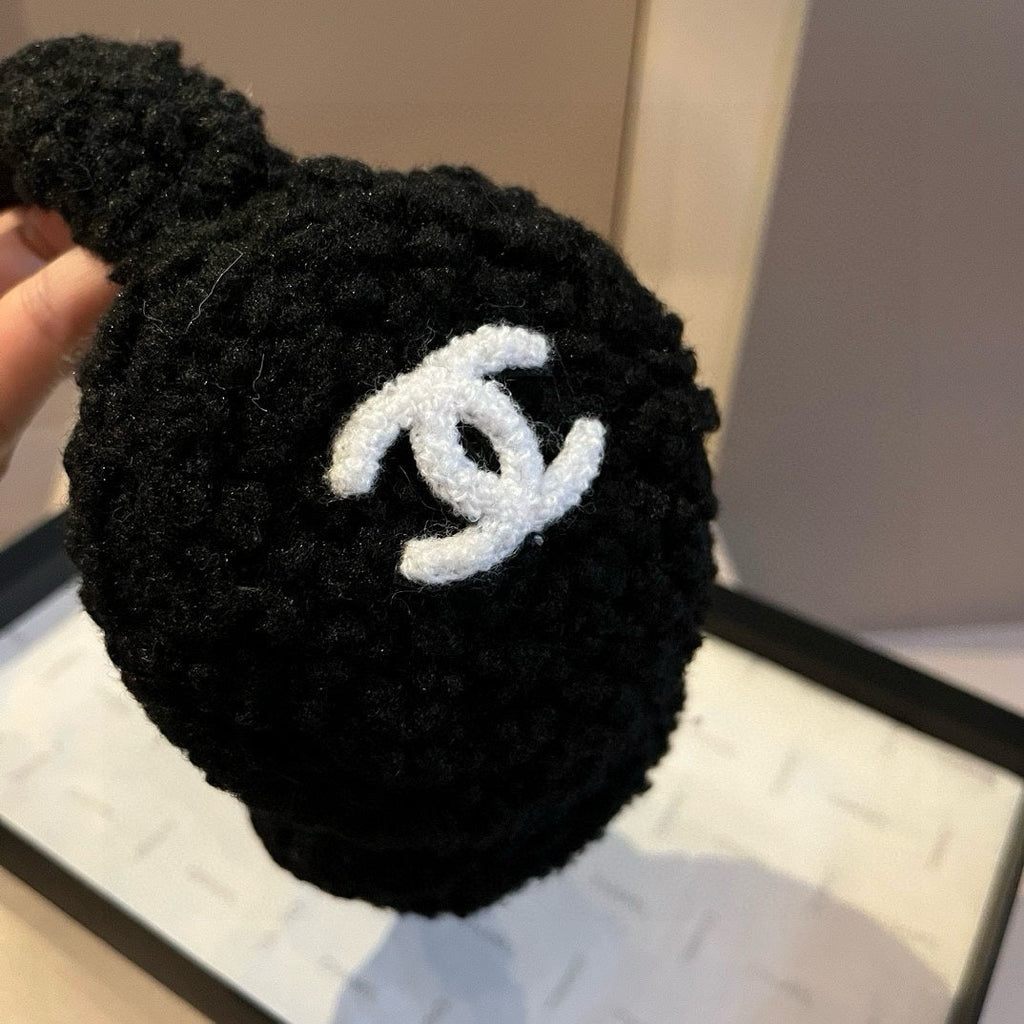CHANEL 25S SKI EARMUFFS 492584