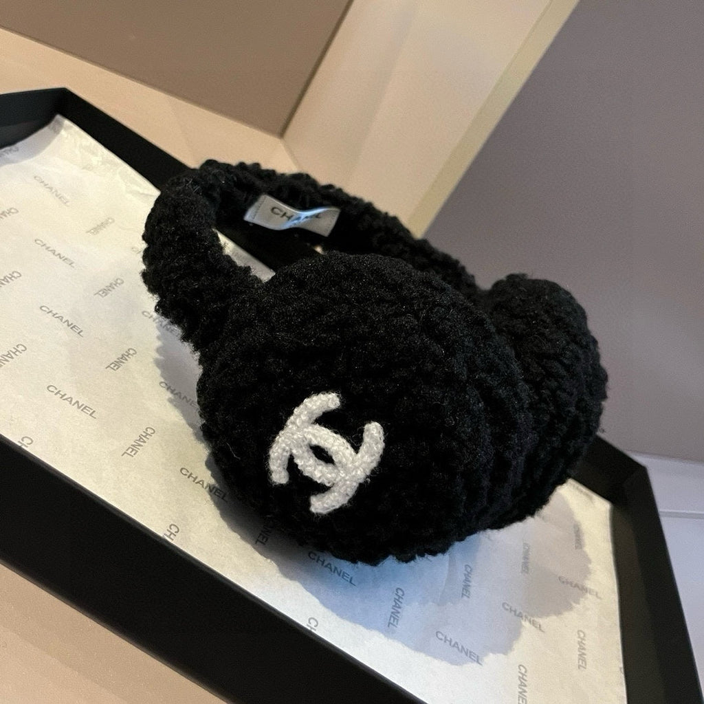 CHANEL 25S SKI EARMUFFS 492584