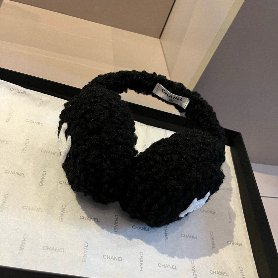 CHANEL 25S SKI EARMUFFS 492584
