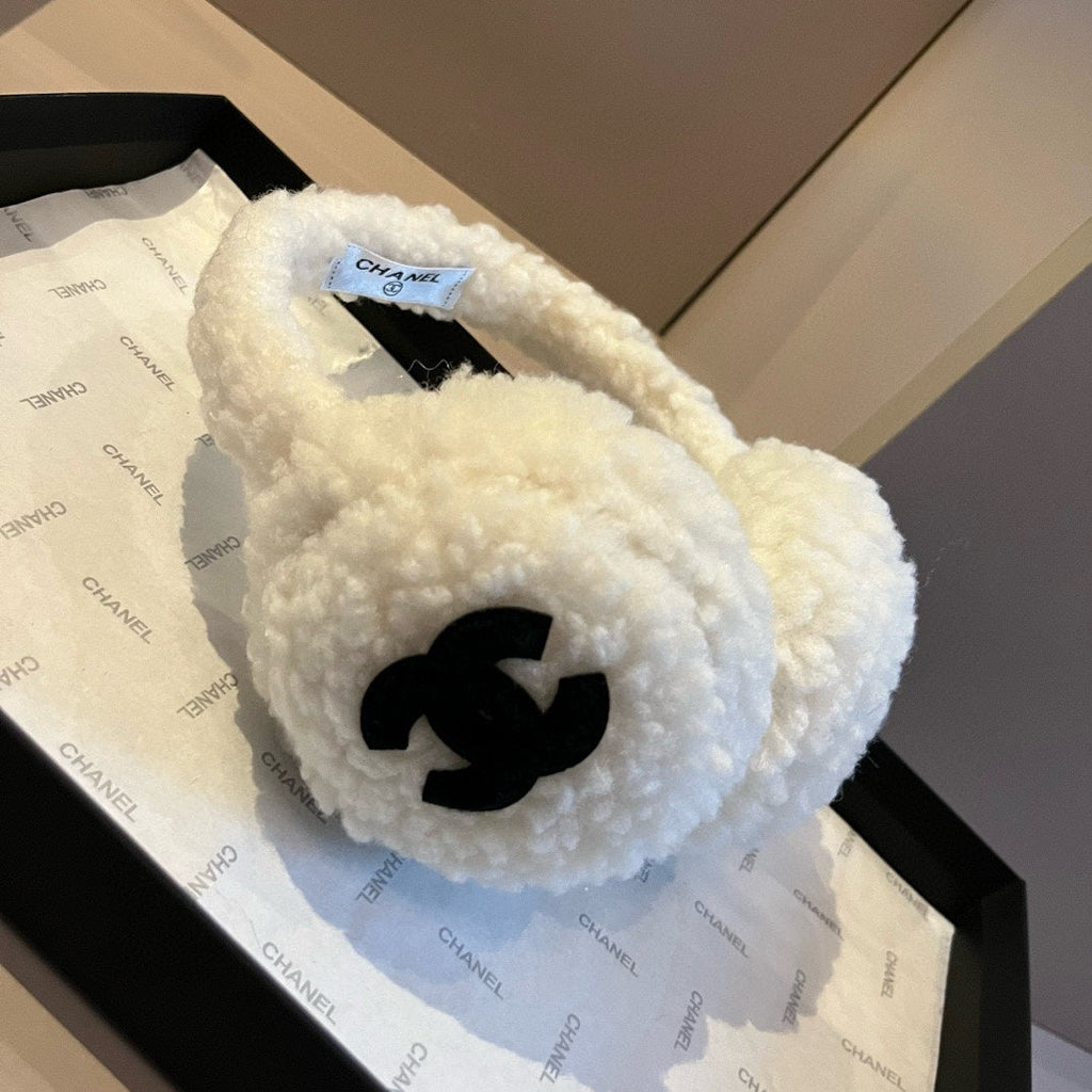 CHANEL 25S SKI EARMUFFS 492586