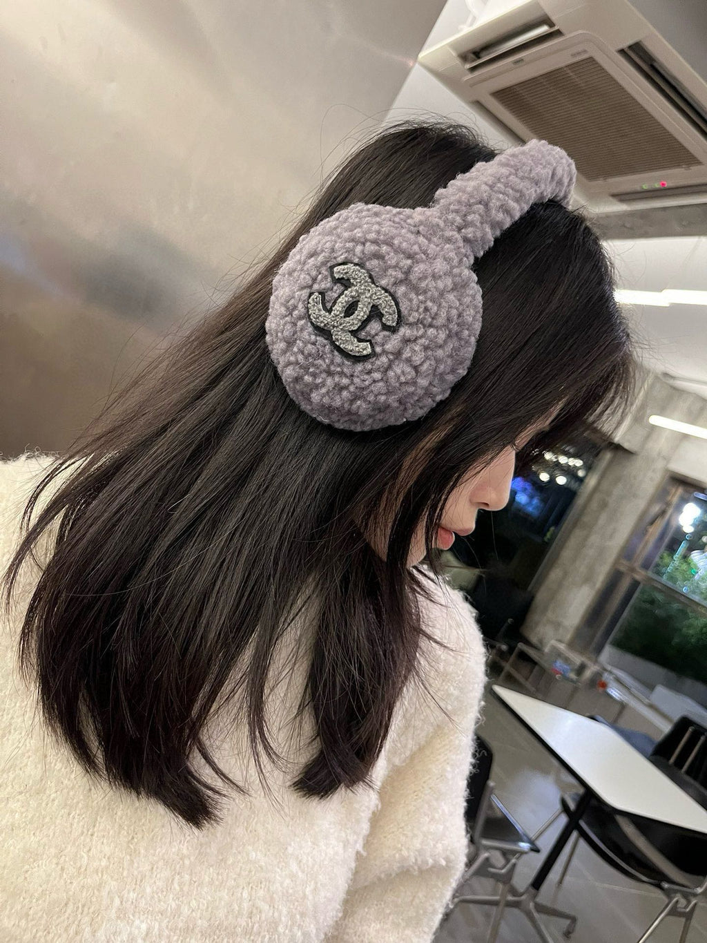 CHANEL 25S SKI EARMUFFS 492587