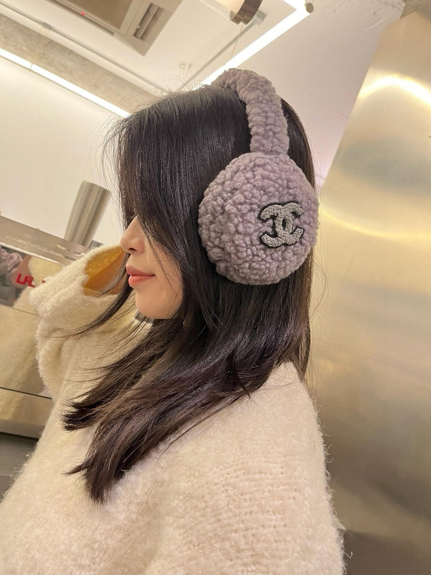 CHANEL 25S SKI EARMUFFS 492587