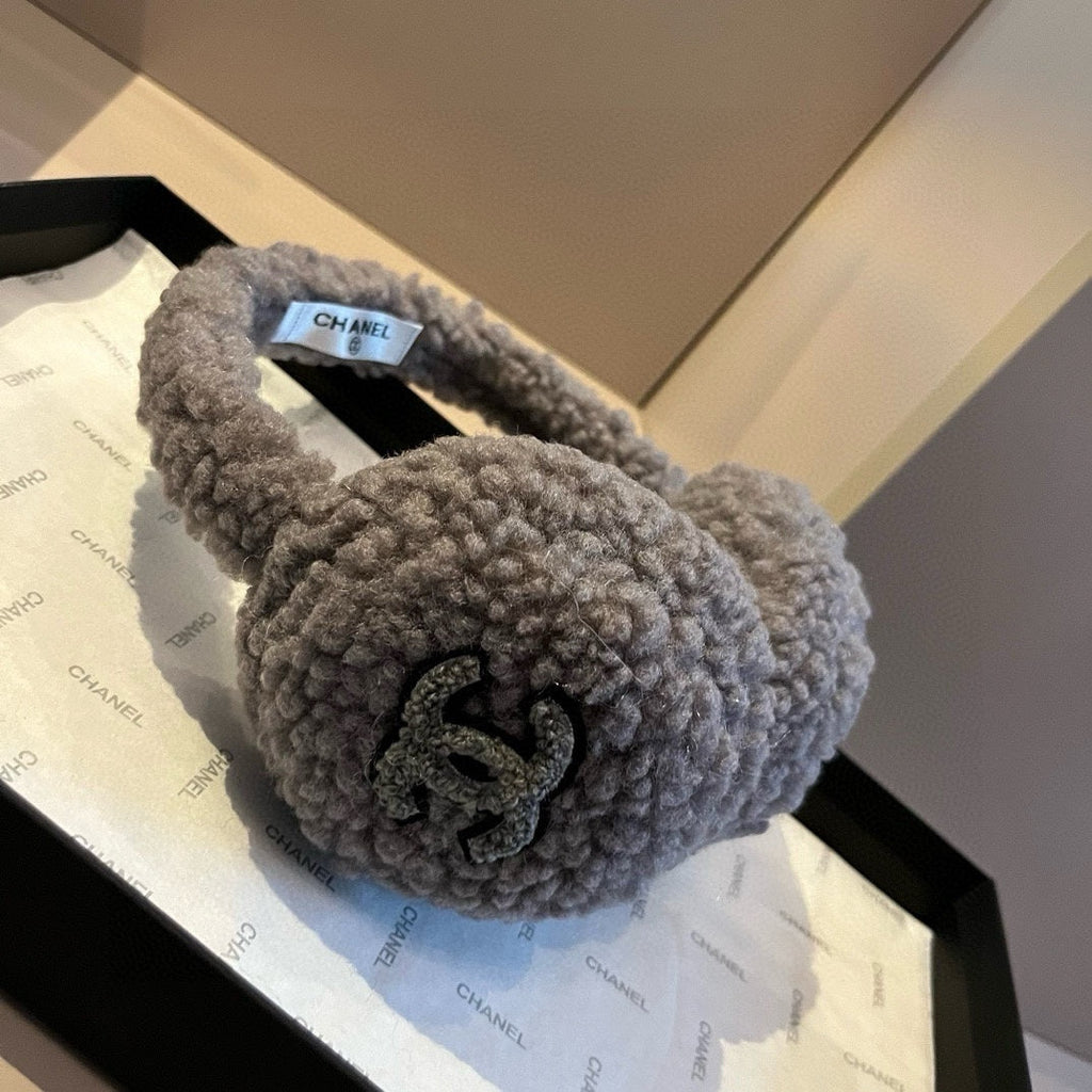 CHANEL 25S SKI EARMUFFS 492587