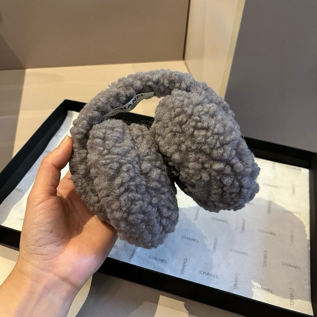 CHANEL 25S SKI EARMUFFS 492587