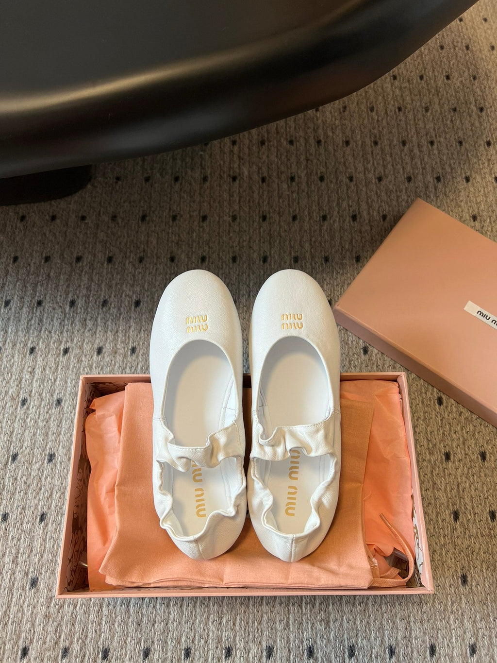 MIUMIU 26S BALLERINAS IN WHITE RUCHES NAPPA CALFSKIN