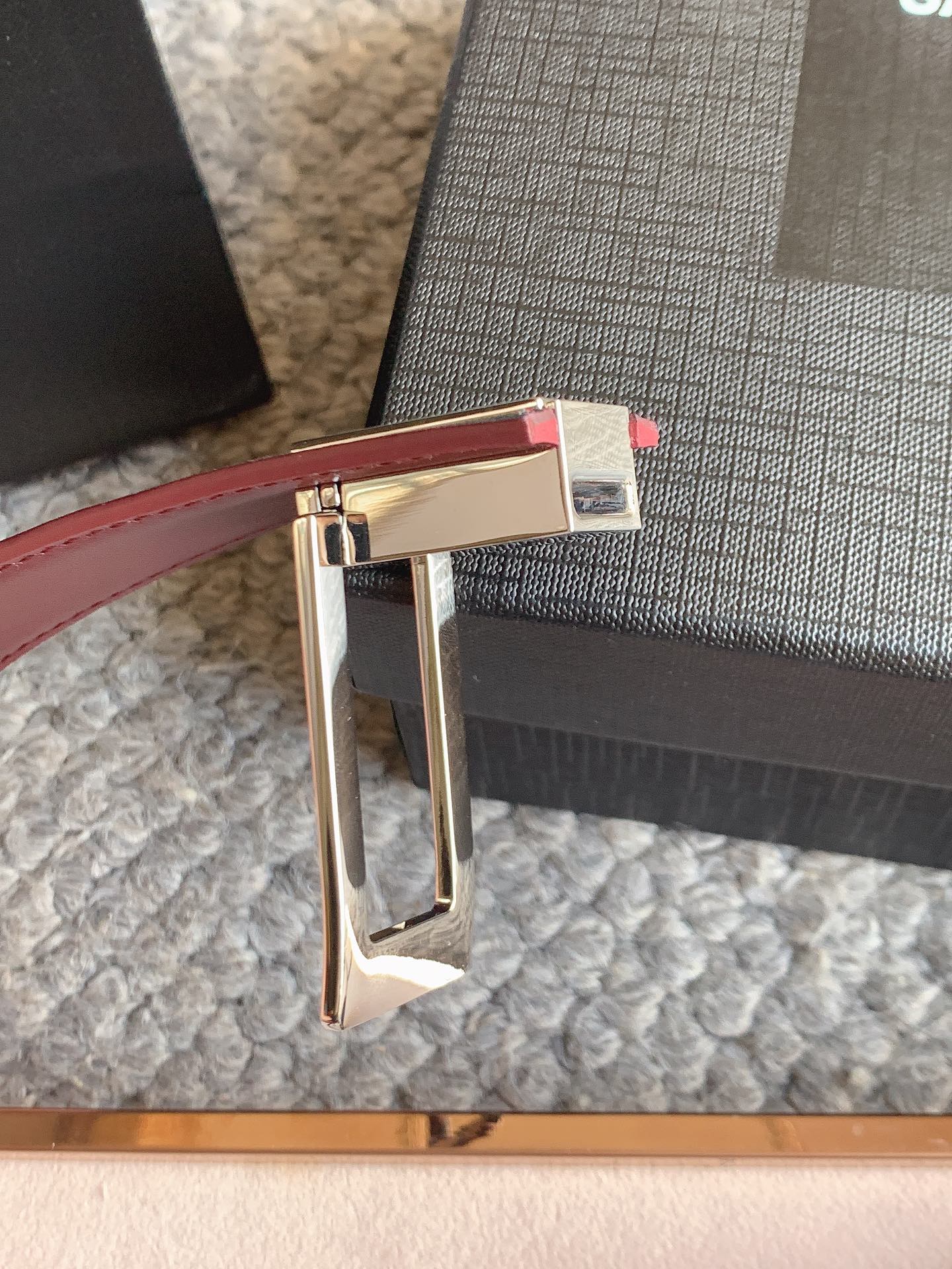 YSL 25S BELT 24 MM IN DARK RED CALFSKIN STYLE 4 529683