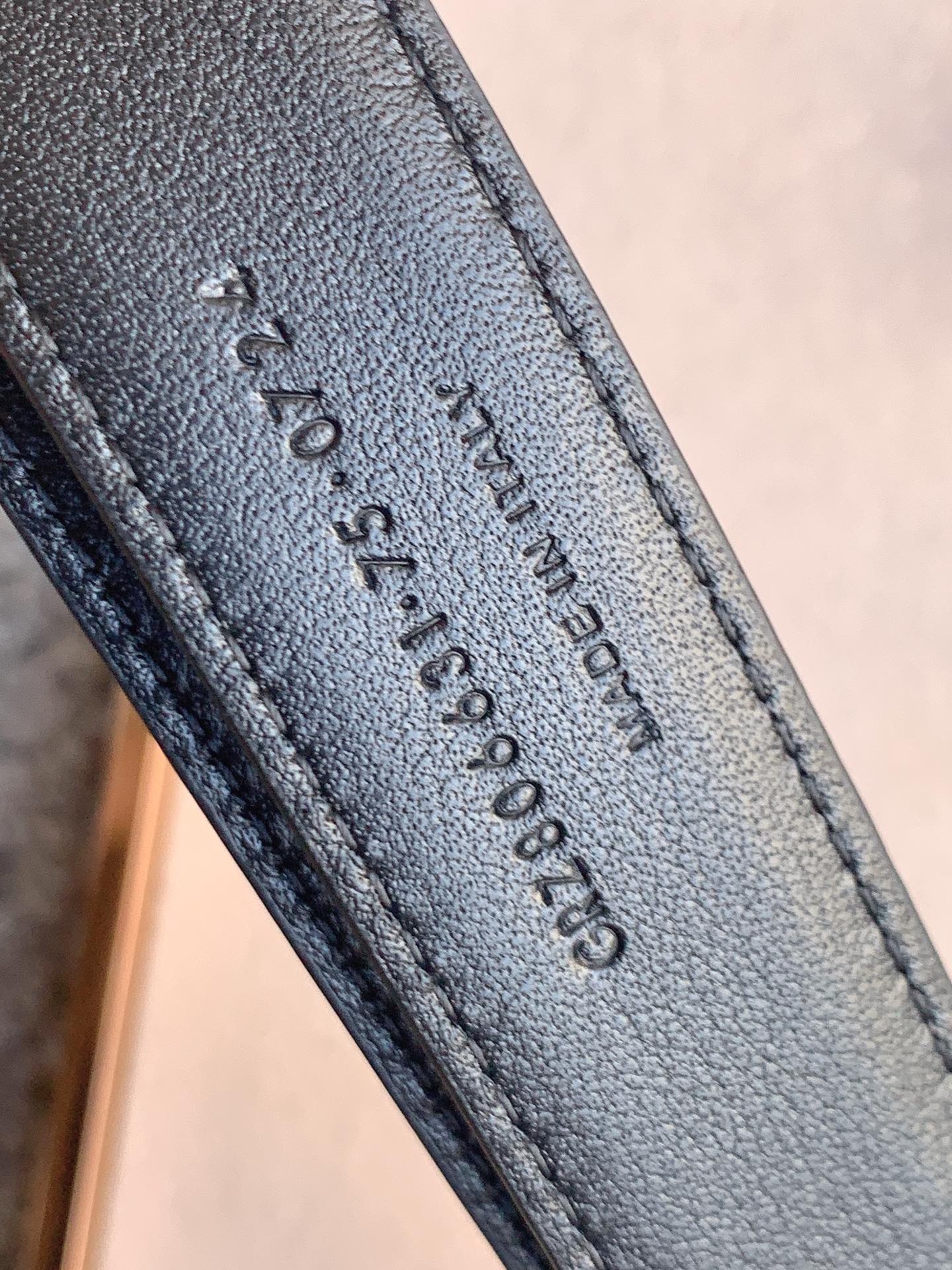 YSL 25S BELT 24 MM IN BLACK CALFSKIN 529687