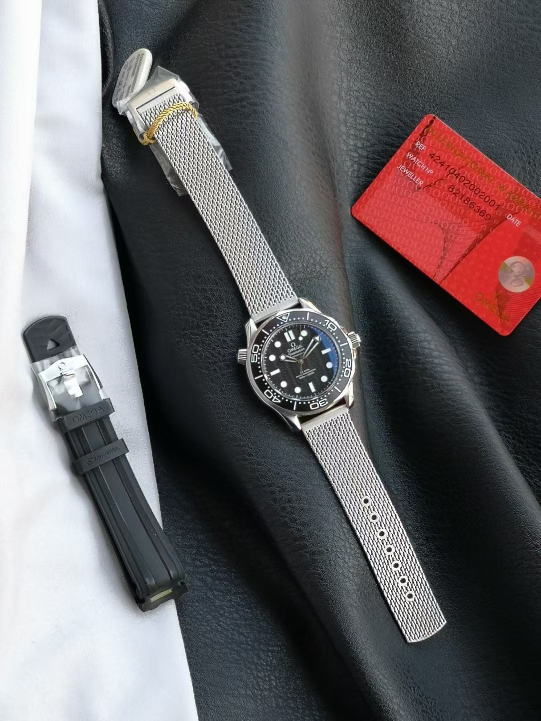SEAMASTER DIVER 300M SILVER CASE AND BLACK DIAL WITH BRUSHED MESH BRACELET WITH CLASP