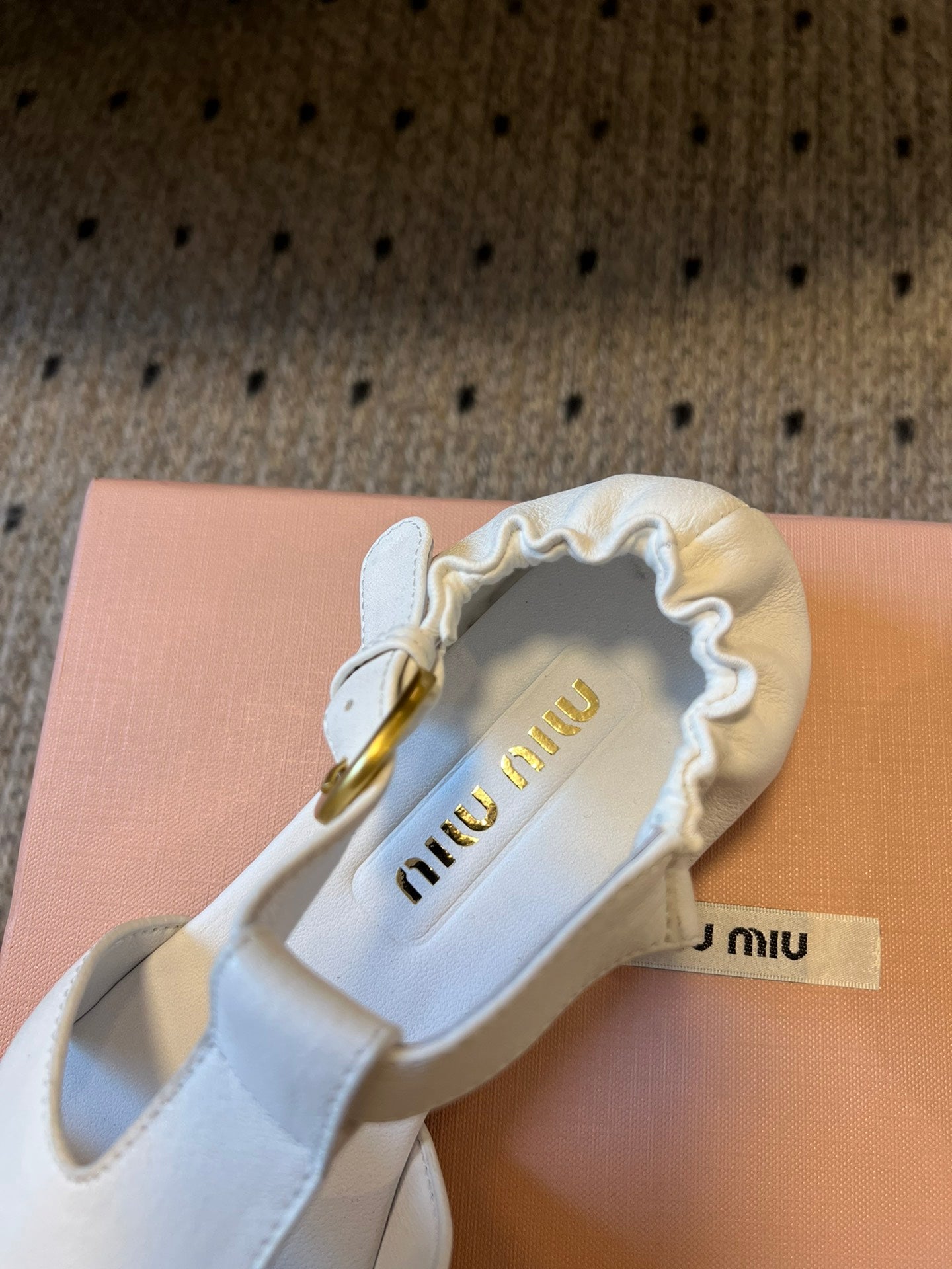 MIUMIU 26S FISHERMAN SANDALS IN WHITE RUCHES NAPPA CALFSKIN