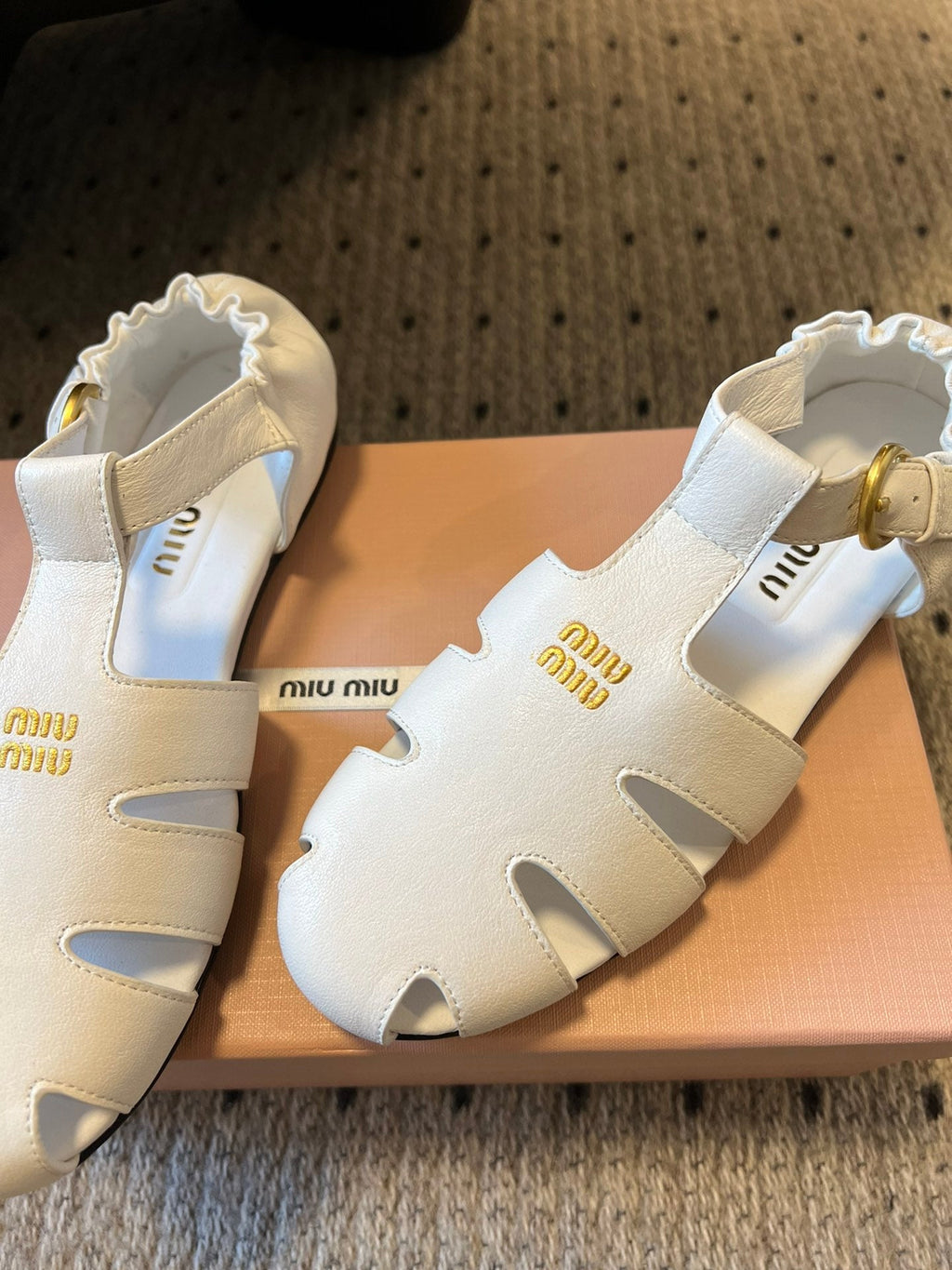 MIUMIU 26S FISHERMAN SANDALS IN WHITE RUCHES NAPPA CALFSKIN