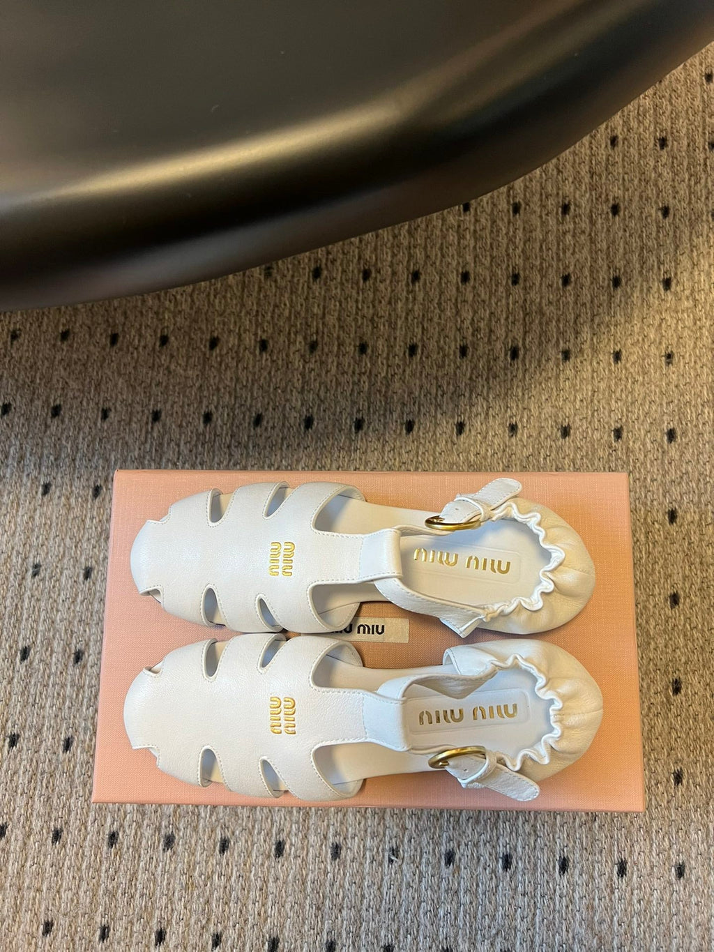 MIUMIU 26S FISHERMAN SANDALS IN WHITE RUCHES NAPPA CALFSKIN