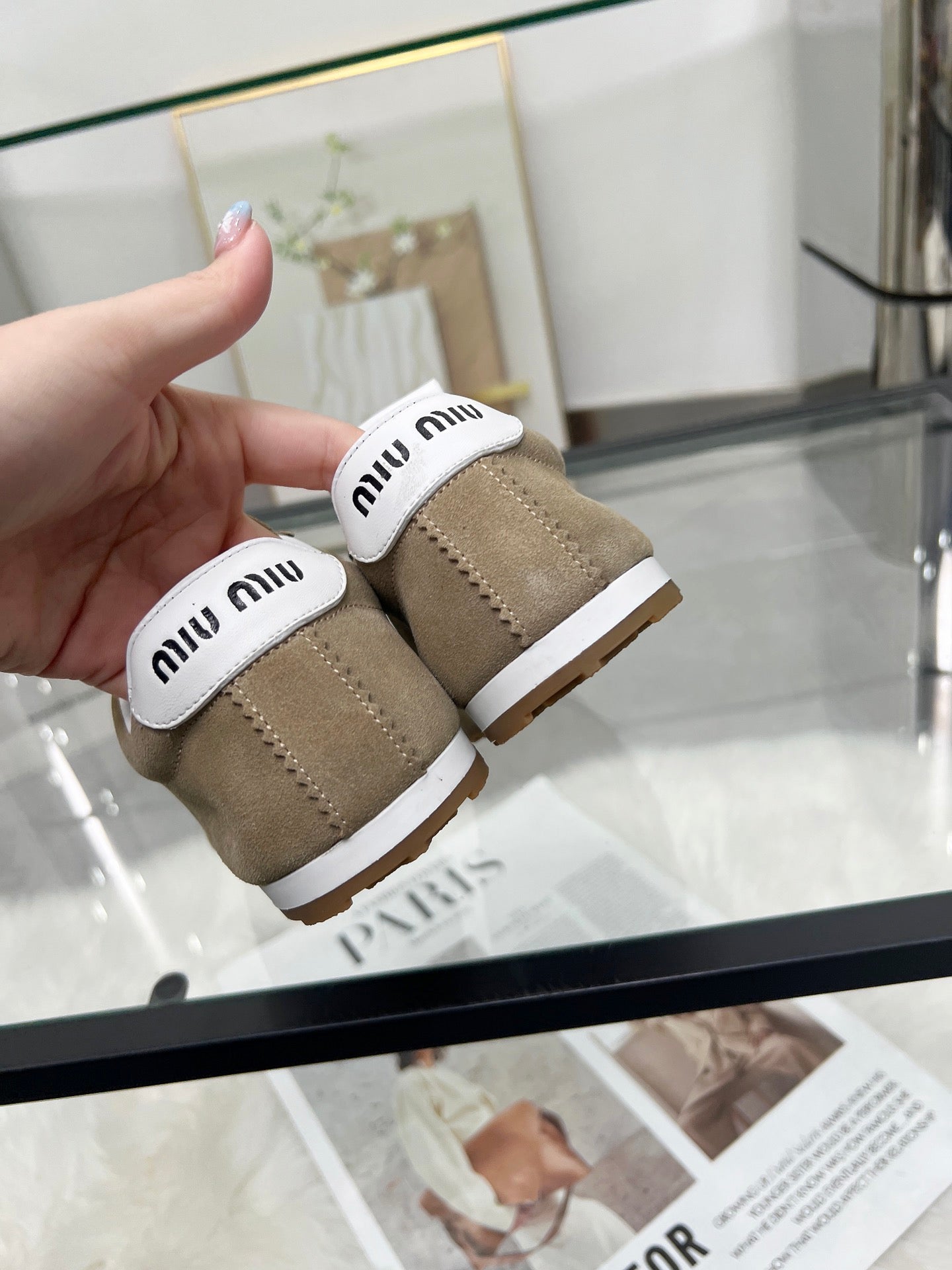 MIUMIU 26S SNEAKERS IN LIGHT BROWN SUEDE