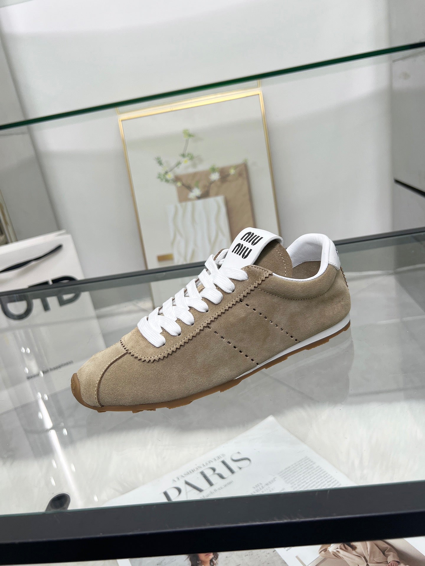 MIUMIU 26S SNEAKERS IN LIGHT BROWN SUEDE