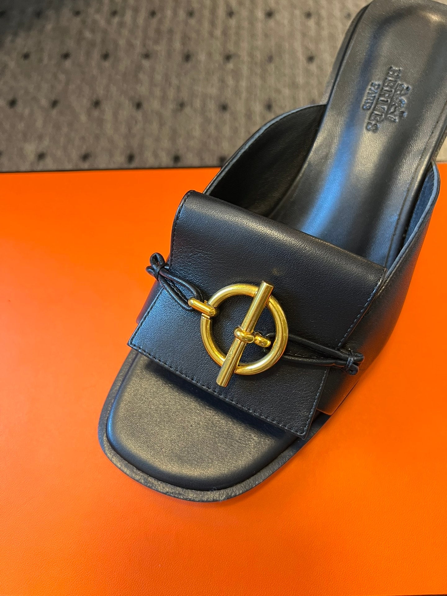 ILOT 55 MM SANDAL IN BLACK CALFSKIN