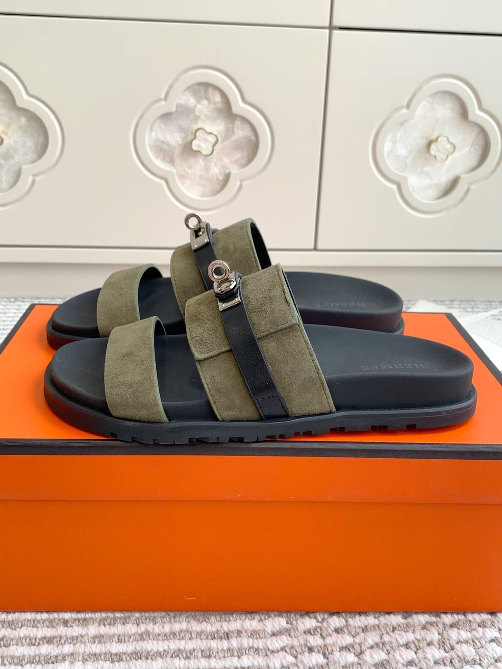 HM 26S KELLY BUCKLE DOUBLE STRAP SANDALS IN MOSS GREEN SUEDE SILVER HARDWARE