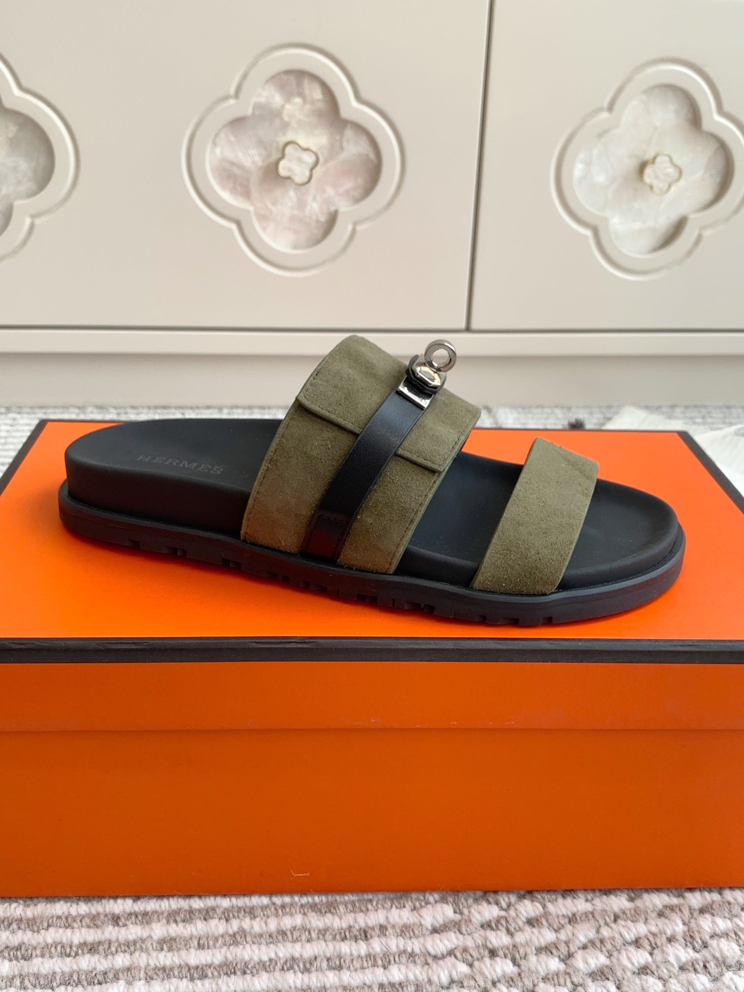 HM 26S KELLY BUCKLE DOUBLE STRAP SANDALS IN MOSS GREEN SUEDE SILVER HARDWARE