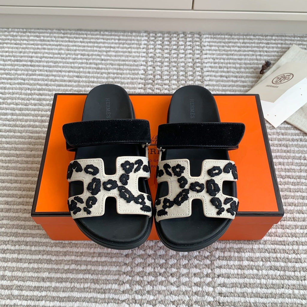HM 26S CHYPRE SANDALS IN WHITE MIX BLACK SUEDE WITH EMBROIDERED PATTERN STRAP
