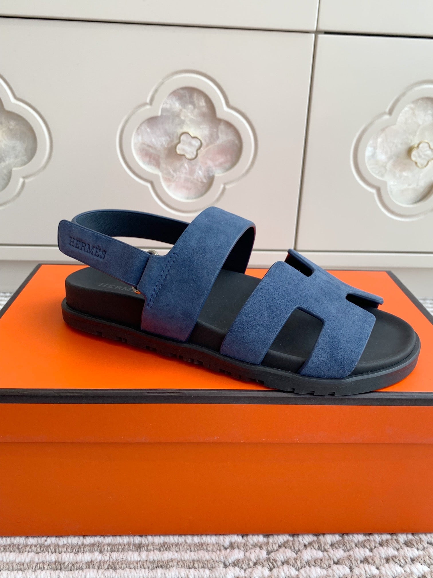 HM 26S CHYPRE SANDAL WITH BACK STRAP IN BLUE SUEDE