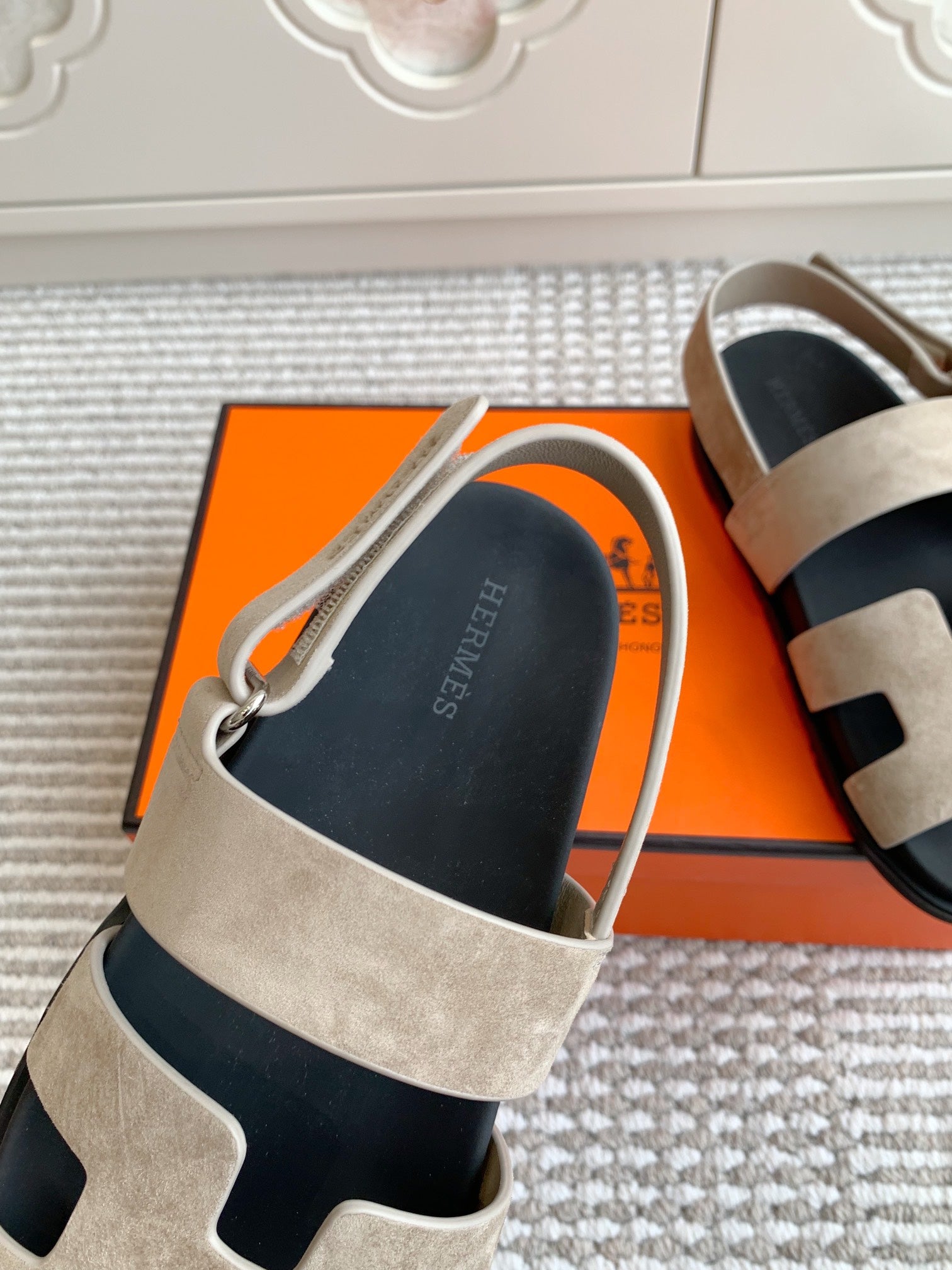 HM 26S CHYPRE SANDAL WITH BACK STRAP IN TAUPE BEIGE SUEDE