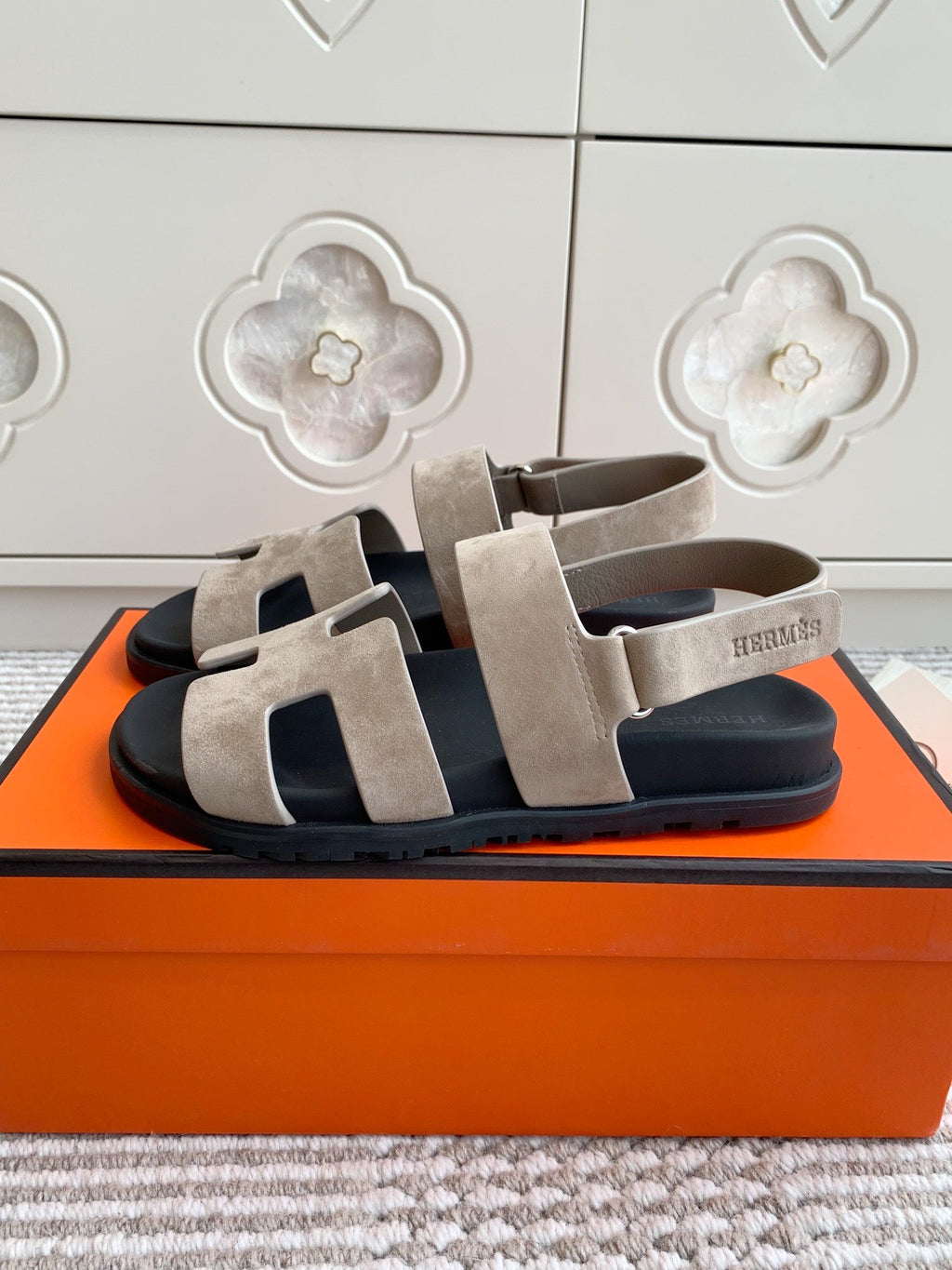HM 26S CHYPRE SANDAL WITH BACK STRAP IN TAUPE BEIGE SUEDE