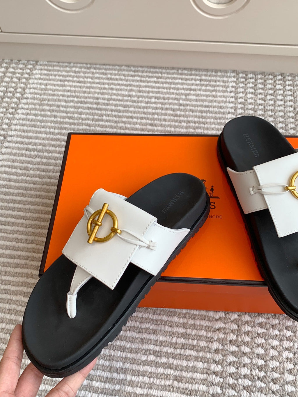 HM 26S JOYCE SANDAL IN WHITE CALFSKIN