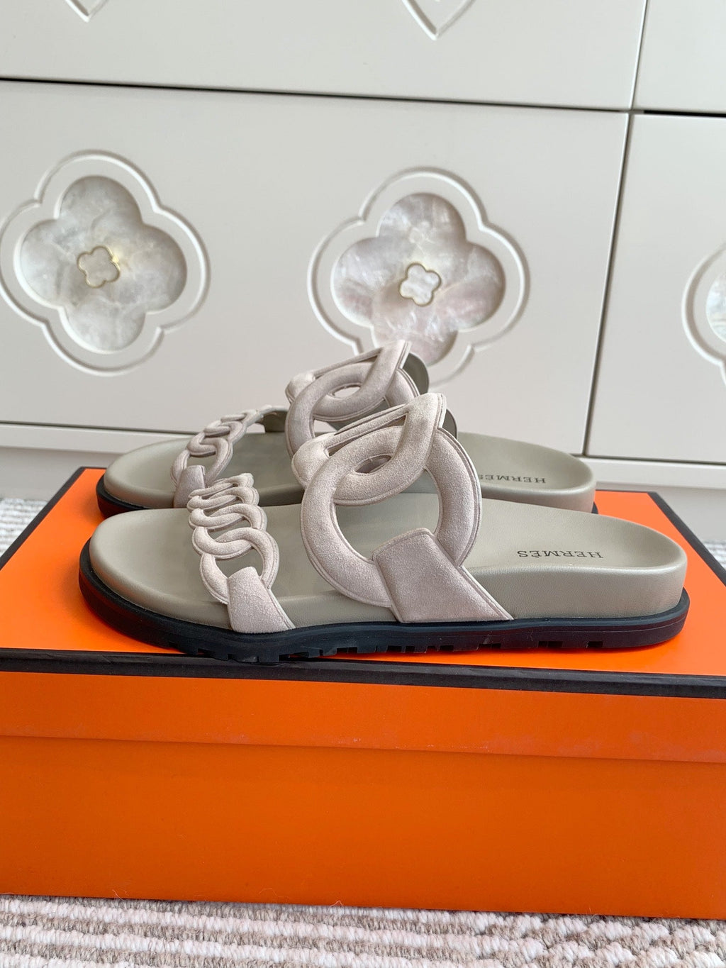 HM 26S EXTRA SANDAL IN NUDE CALFSKIN AND SUEDE