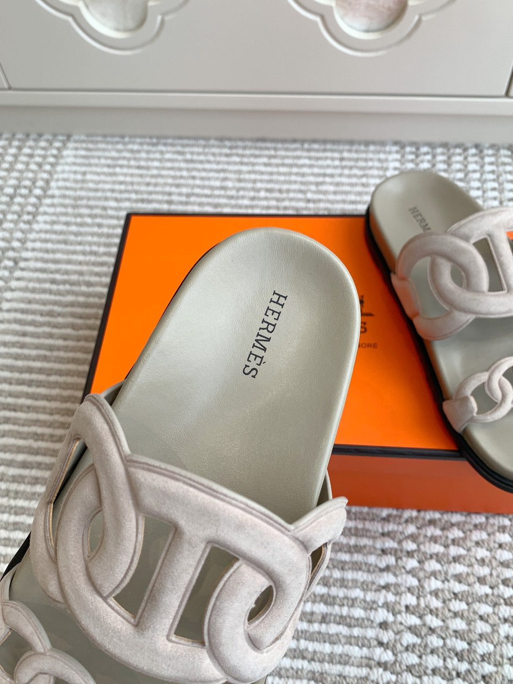 HM 26S EXTRA SANDAL IN NUDE CALFSKIN AND SUEDE
