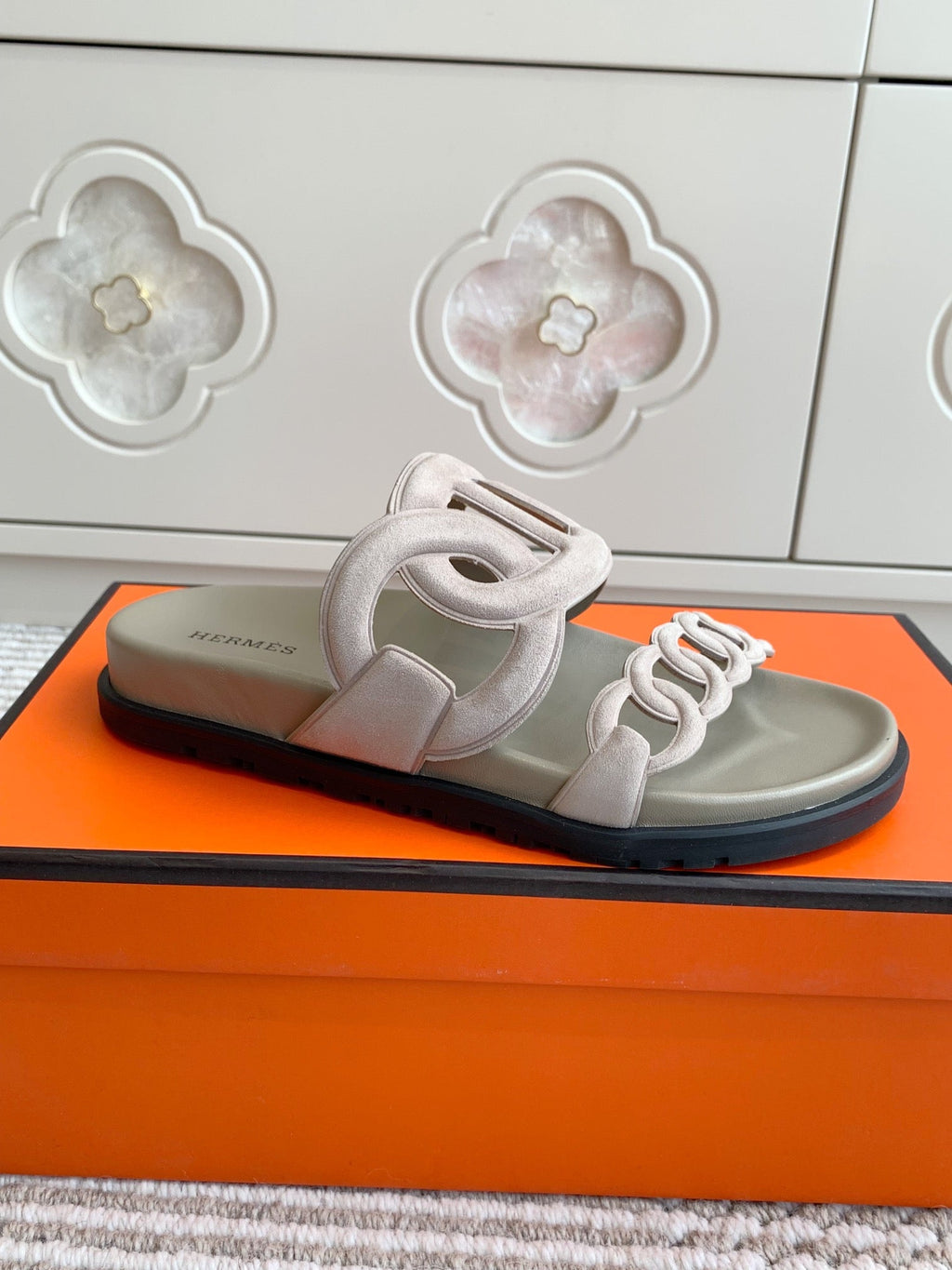 HM 26S EXTRA SANDAL IN NUDE CALFSKIN AND SUEDE