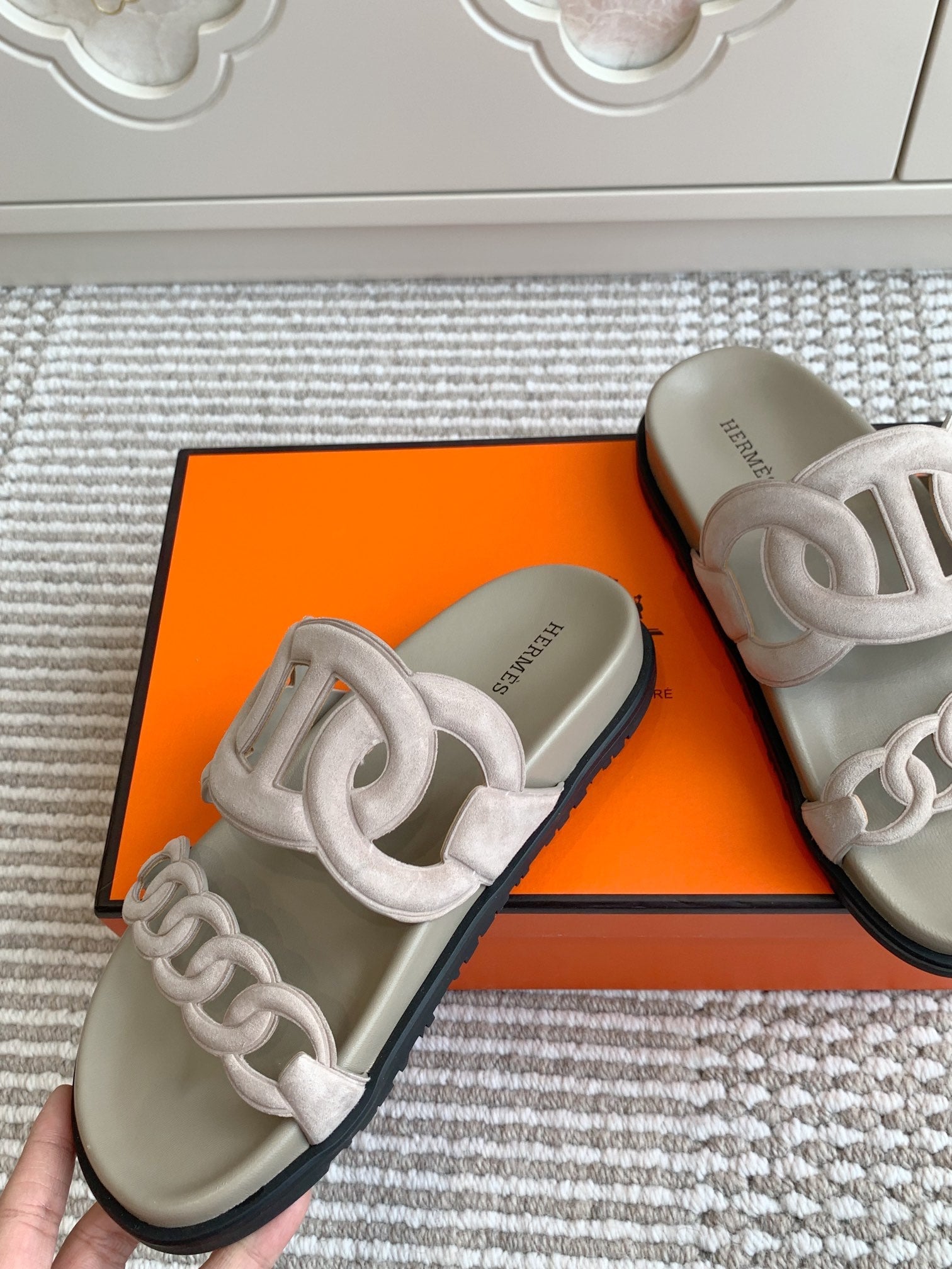 HM 26S EXTRA SANDAL IN NUDE CALFSKIN AND SUEDE