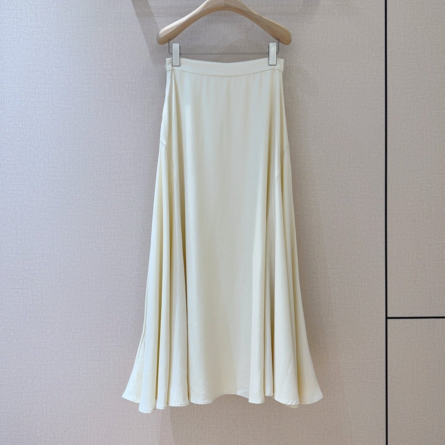LP 26S HIGH-WAIST MIDI SKIRT 467