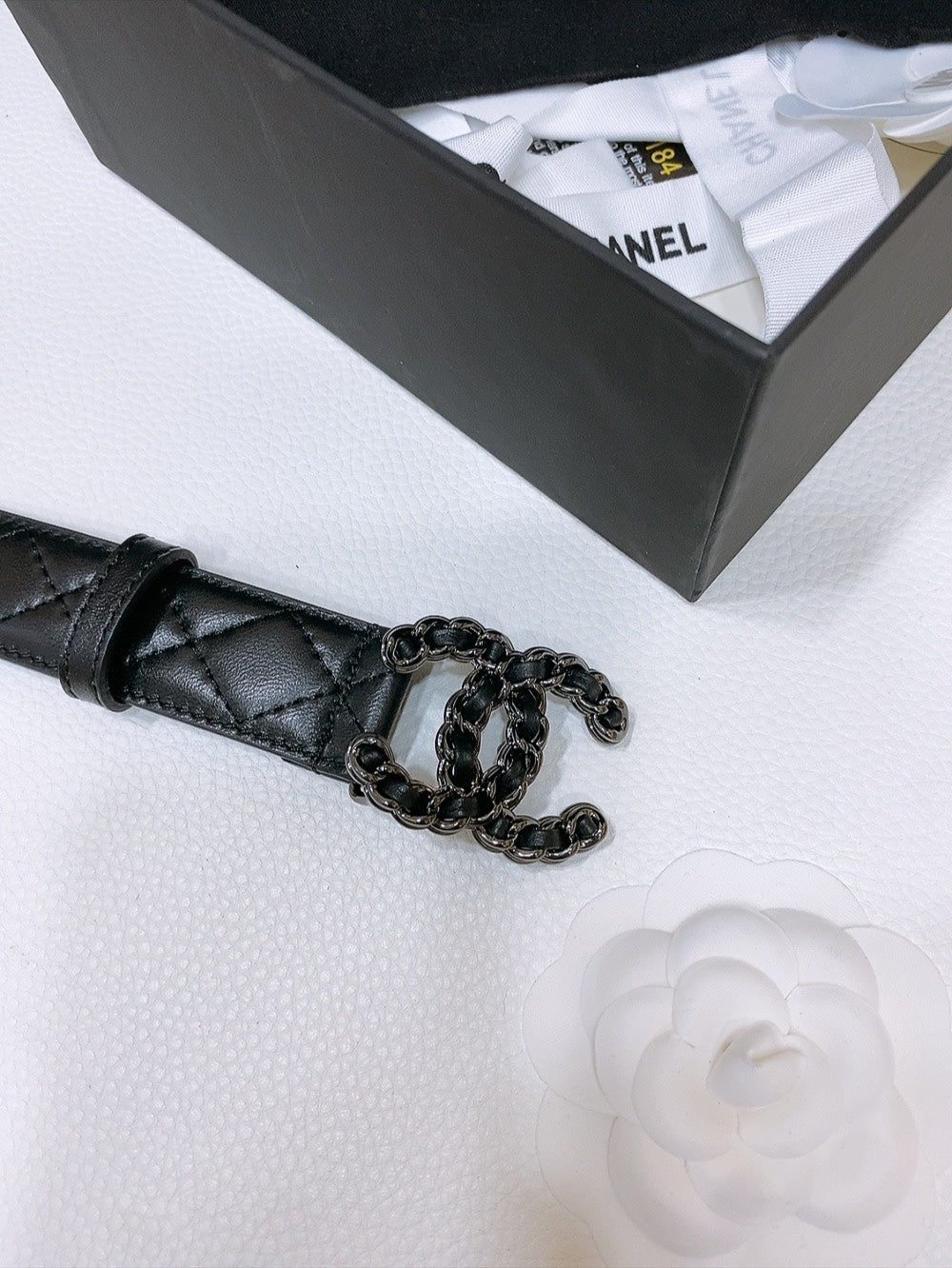 DOUBLE C 30MM IN BLACK QUILTED CALFSKIN INTERWOVEN BLACK CHAIN BUCKLE