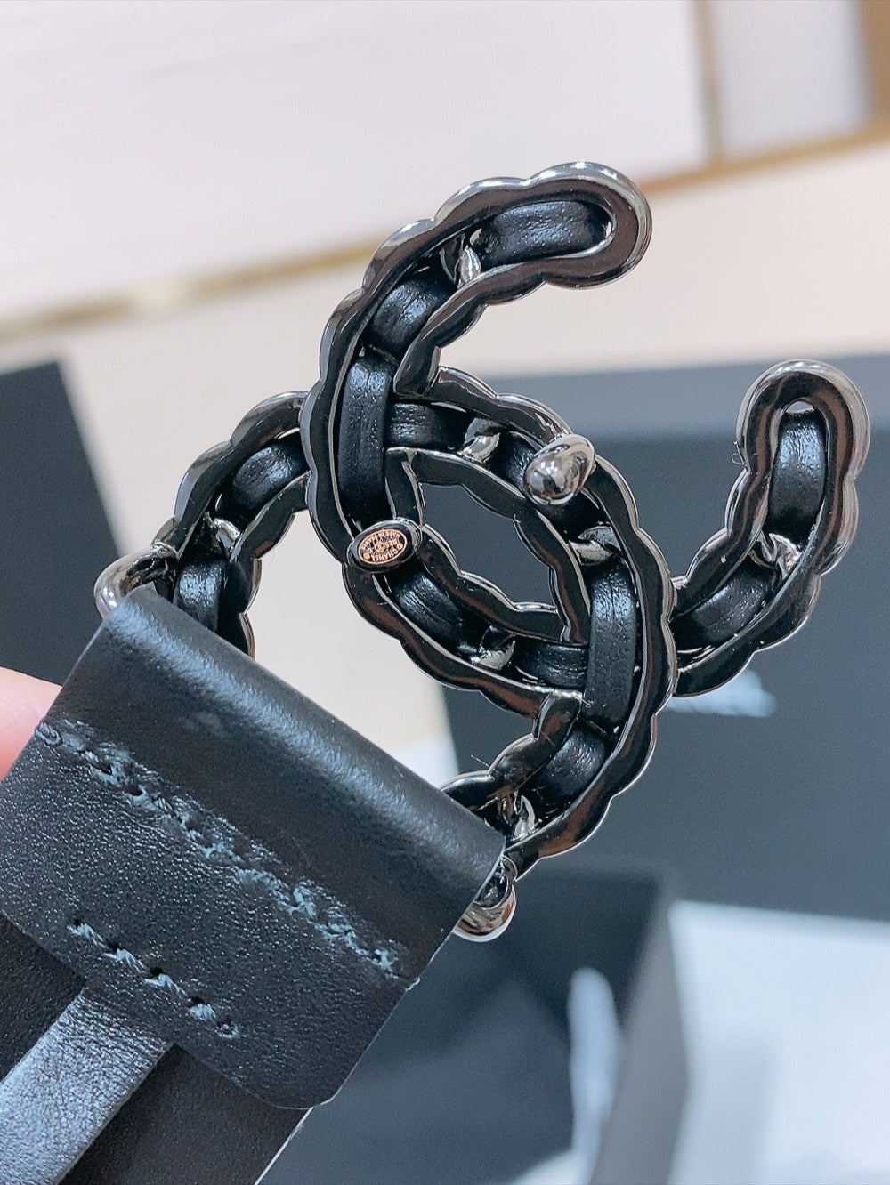 DOUBLE C BELT 30MM IN BLACK CALFSKIN INTERWOVEN CHAIN BUCKLE