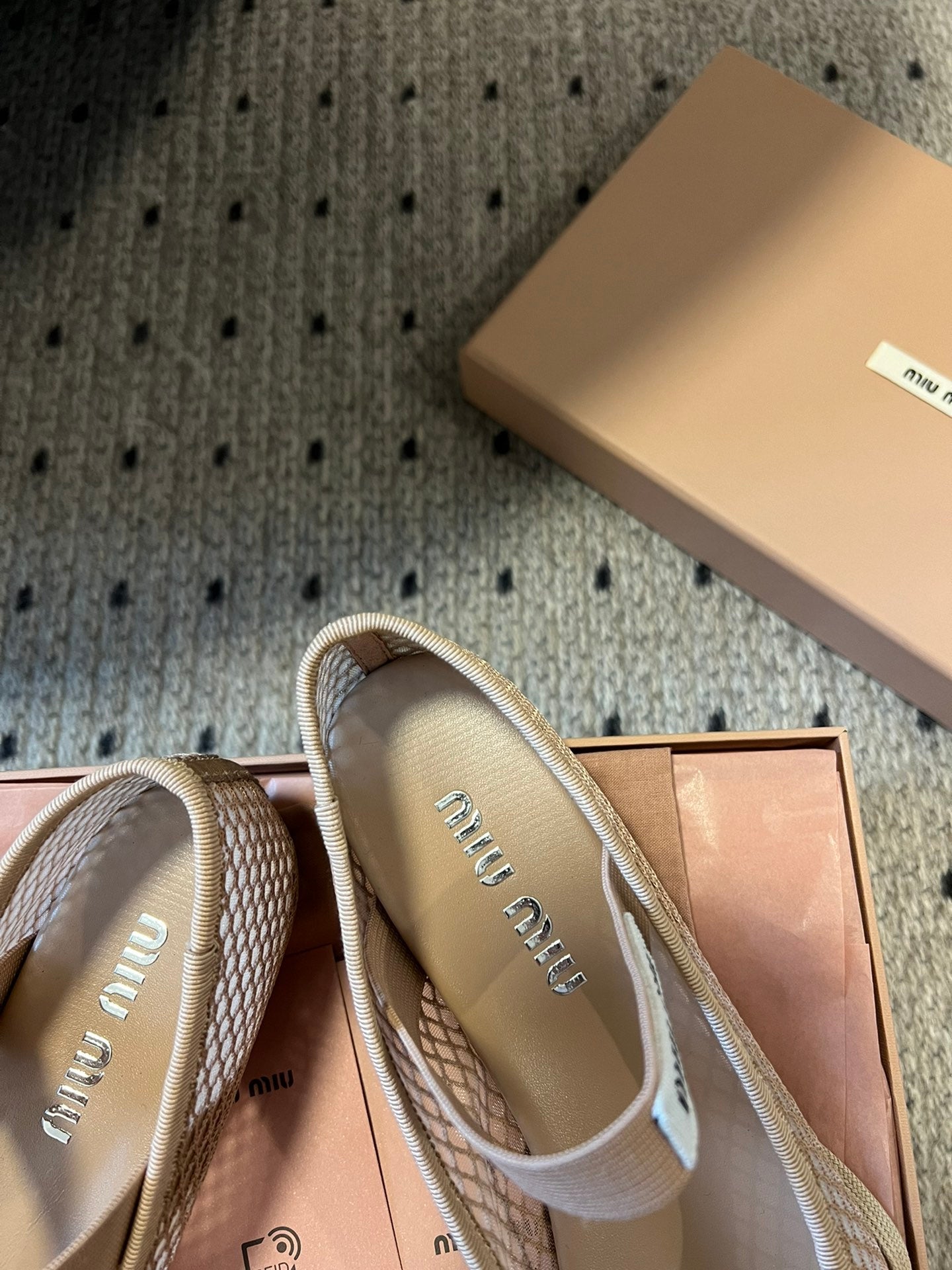 MIUMIU 26S BALLERINAS IN BEIGE MESH FABRIC WITH BOW