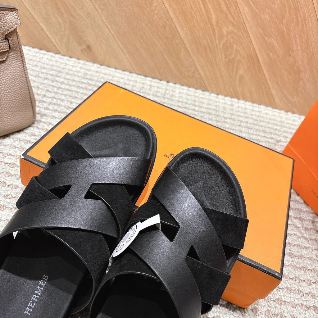HM 26S CROSS-STRAP SLIDE SANDALS IN BLACK CALFSKIN AND SUEDE
